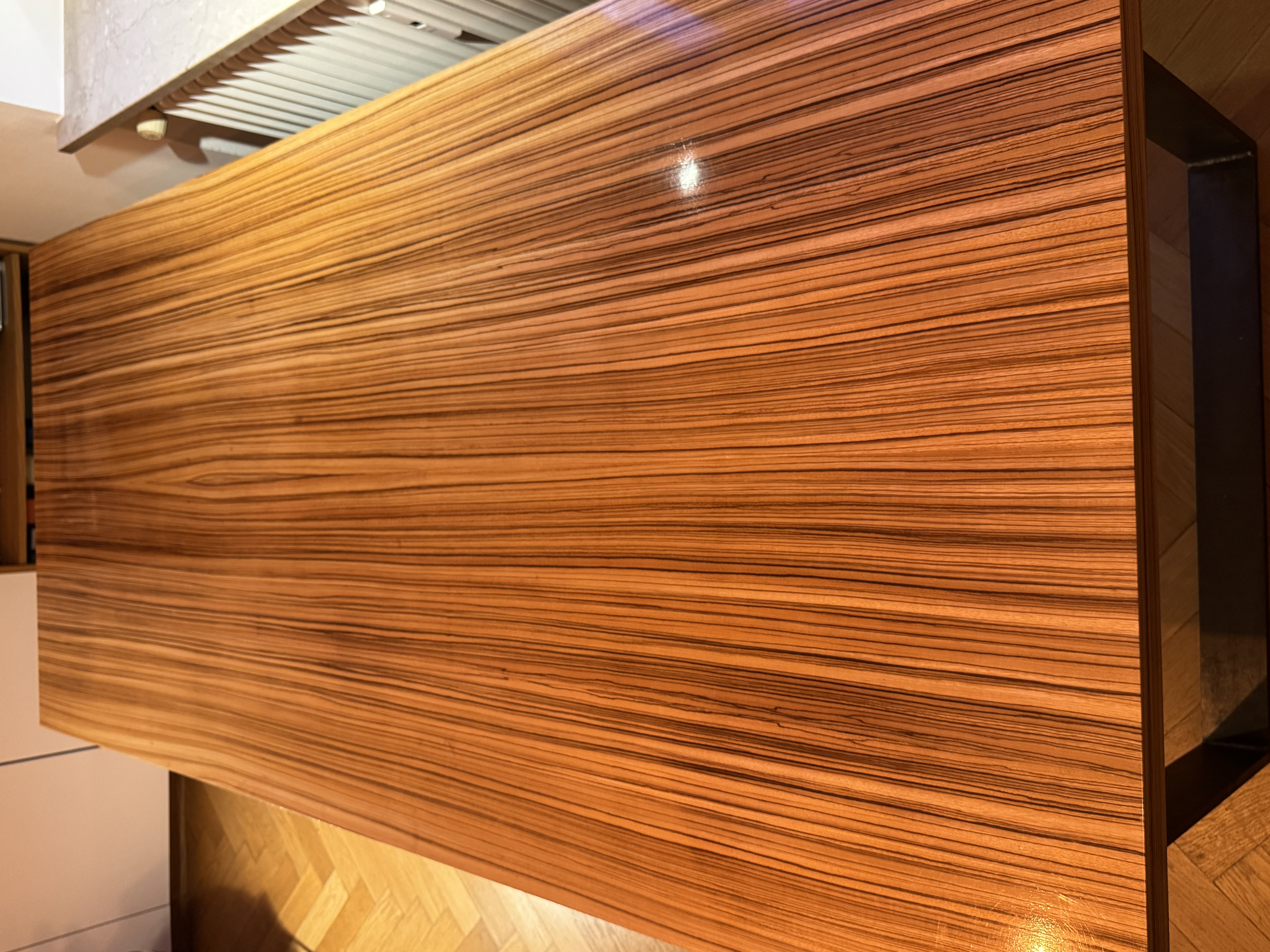 Desk Zebrawood Look
