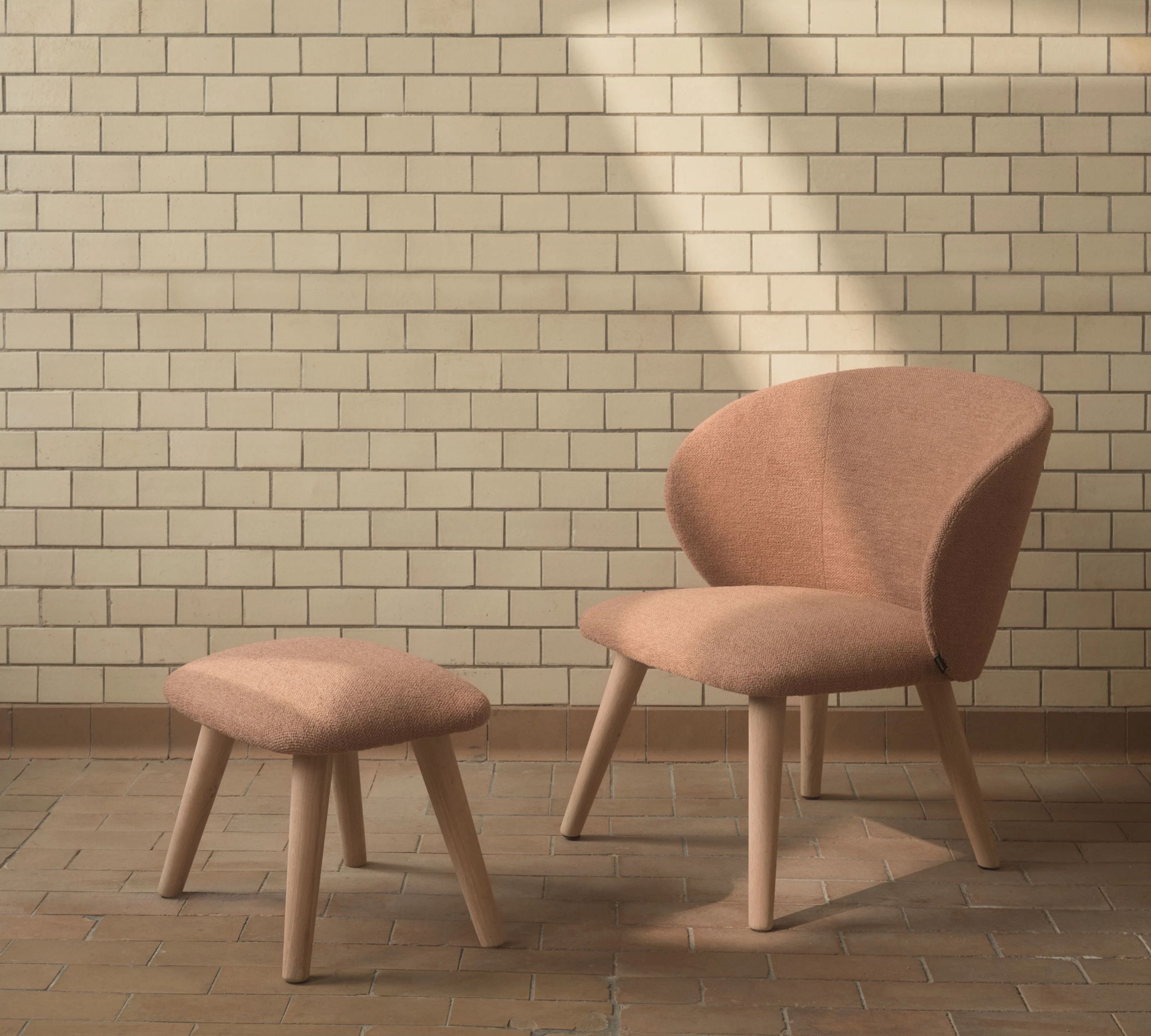 Farrow Armchair Time Blush