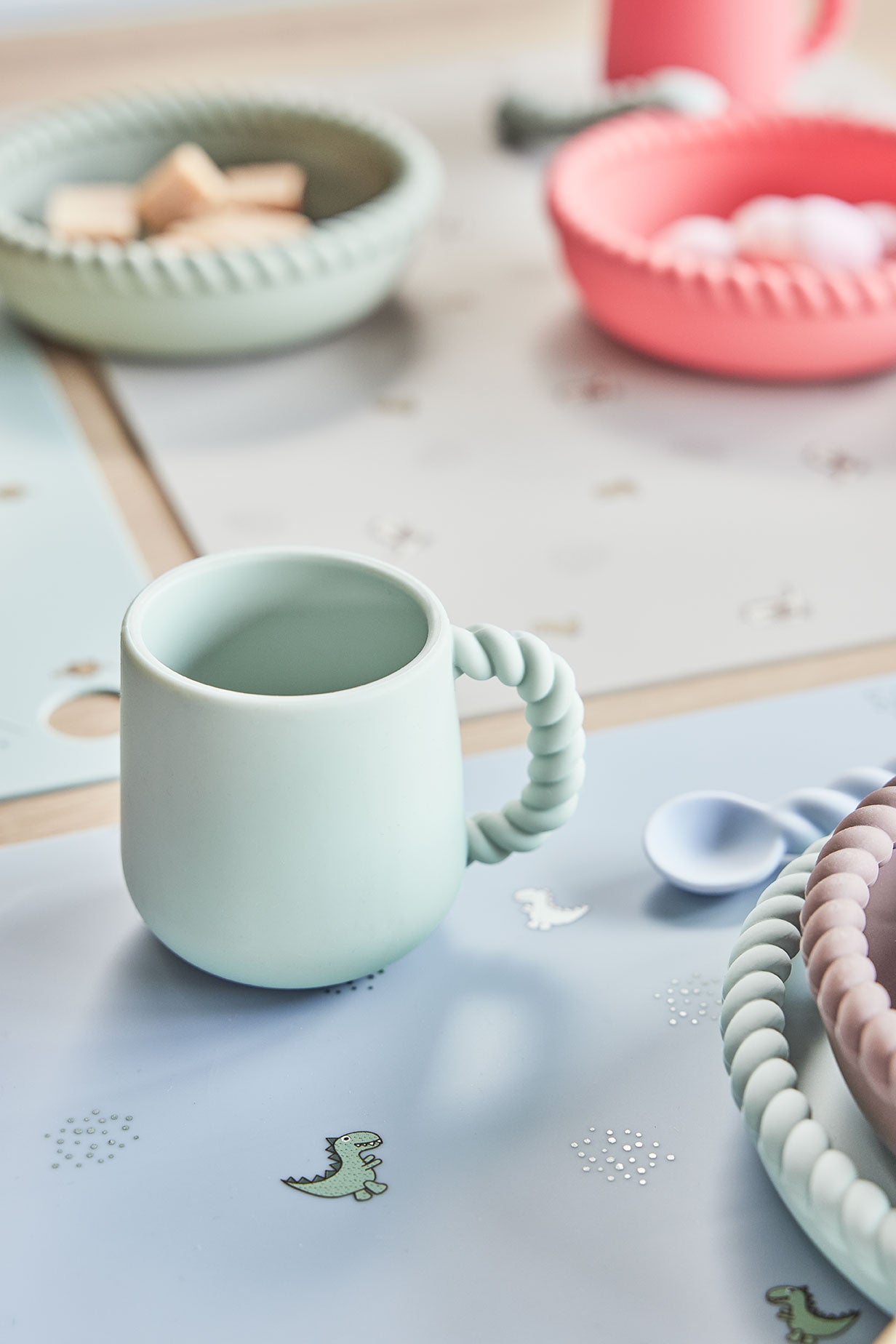 Theo Dino Set da tavola in silicone blu