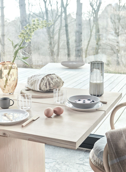 Mizu Wasserkaraffe Glas Grau