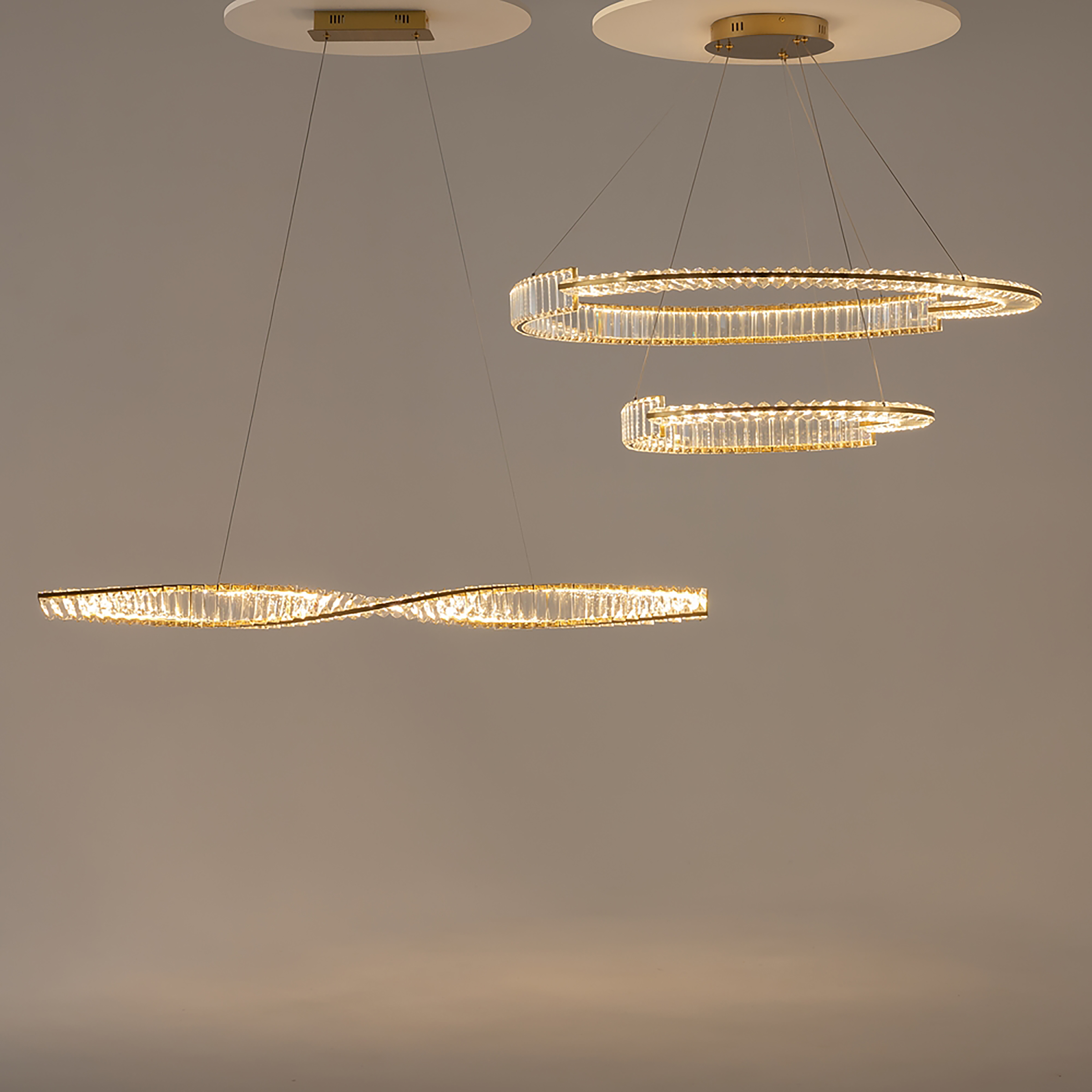 LED-Pendelleuchte Krone Typ B Kristallglas / Mischmetall