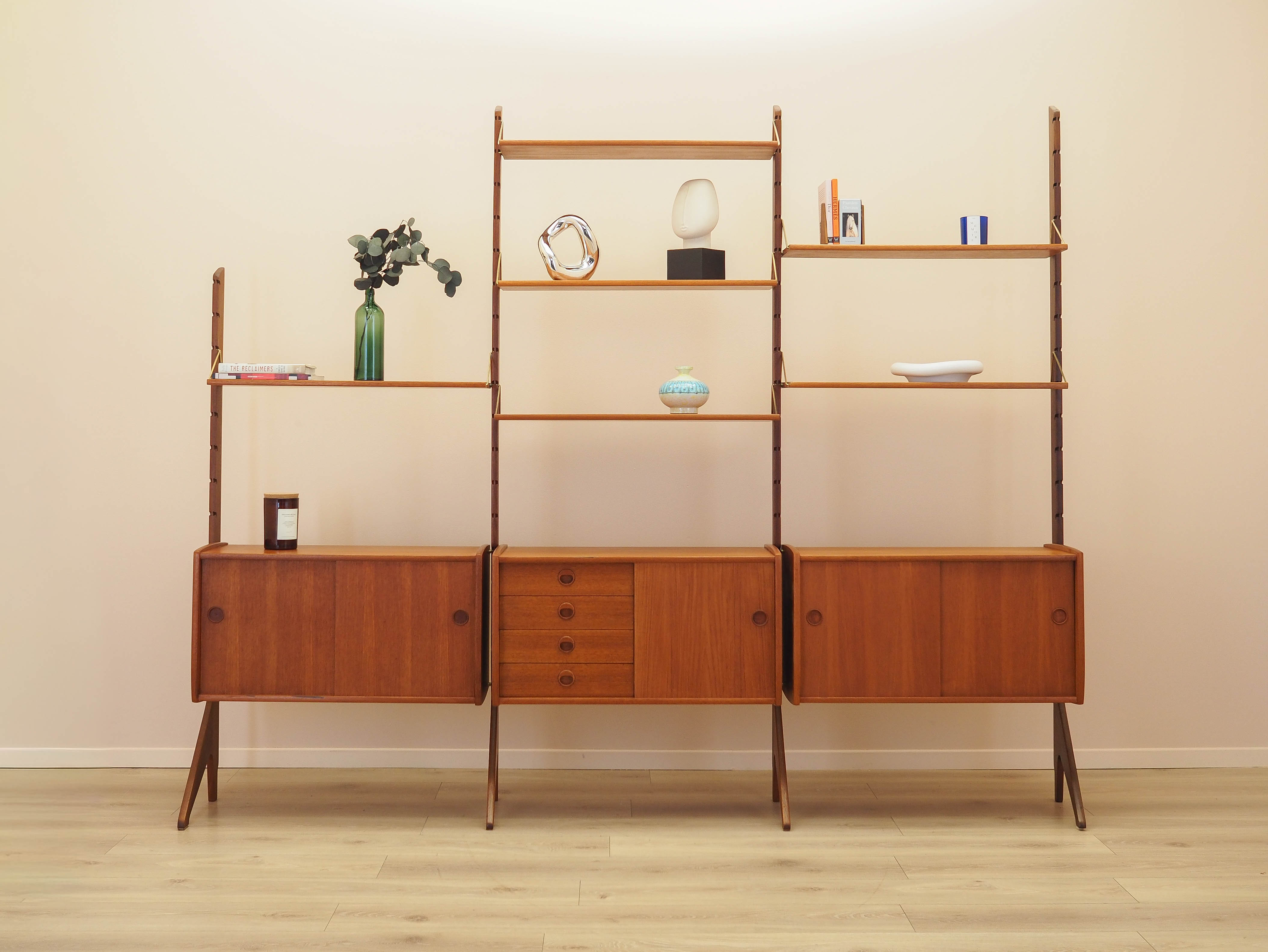 Modular teak shelving system 1960s