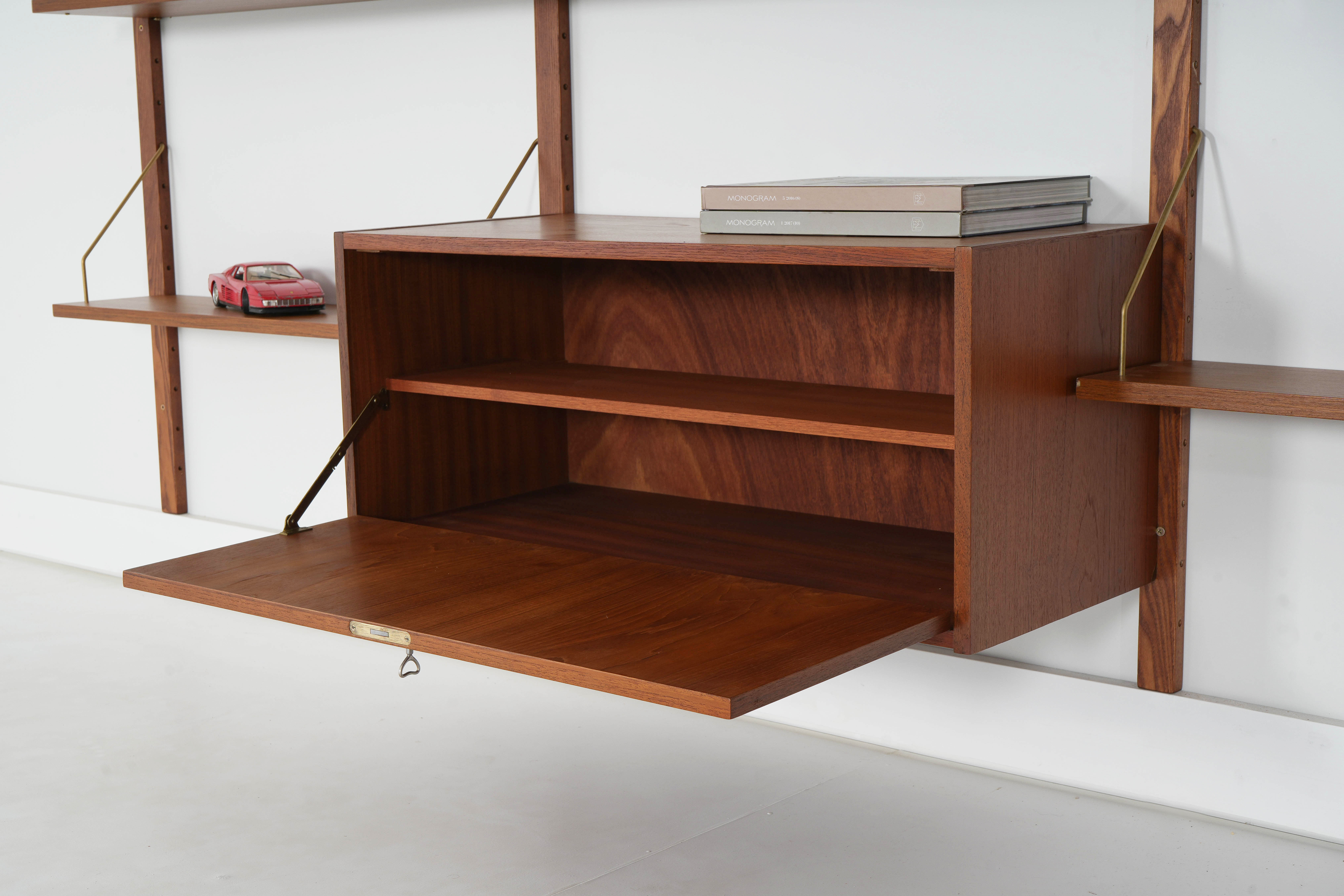 Modular Teak Shelving System 1970s