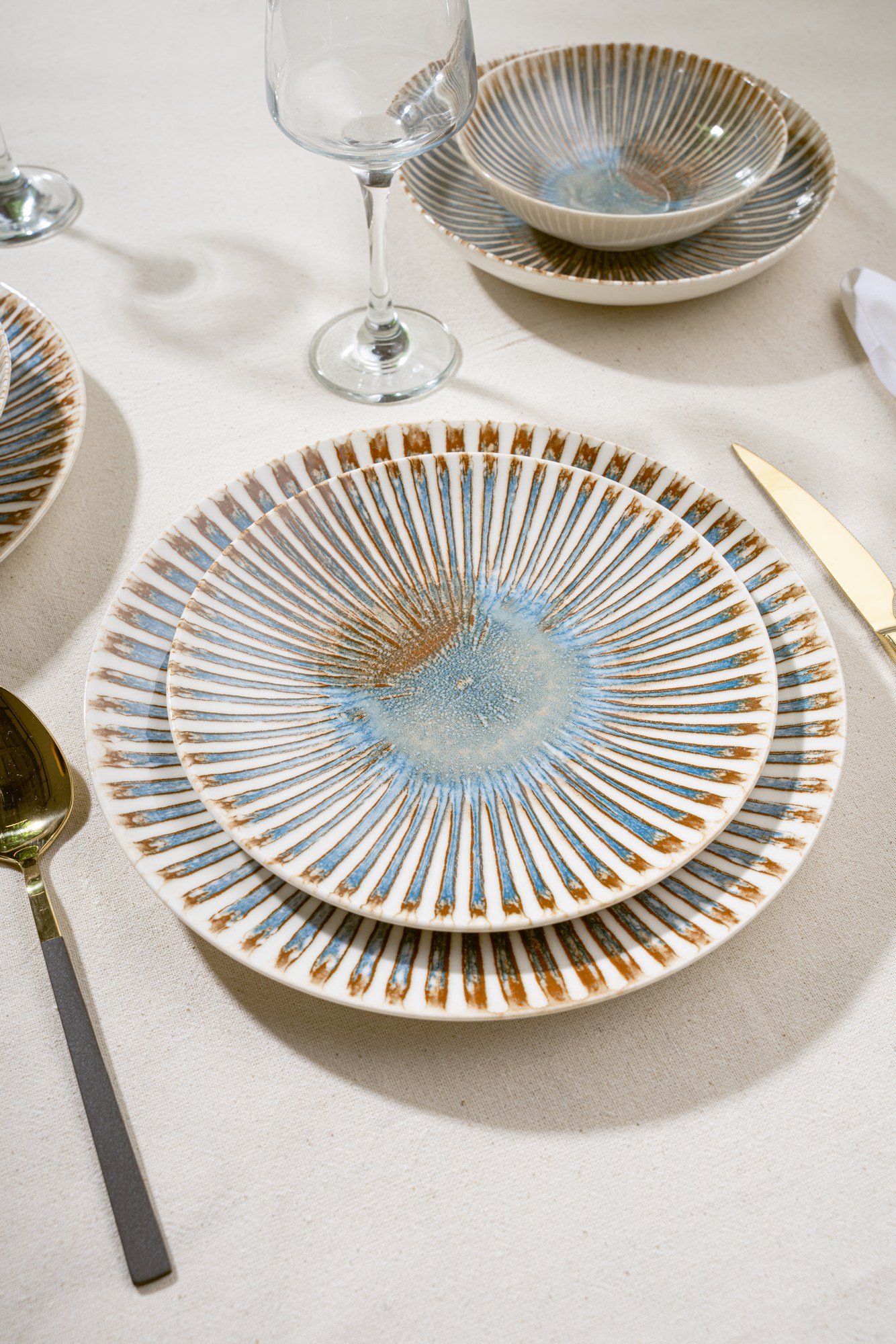 Dinner service 24-pcs. Porcelain Colorful