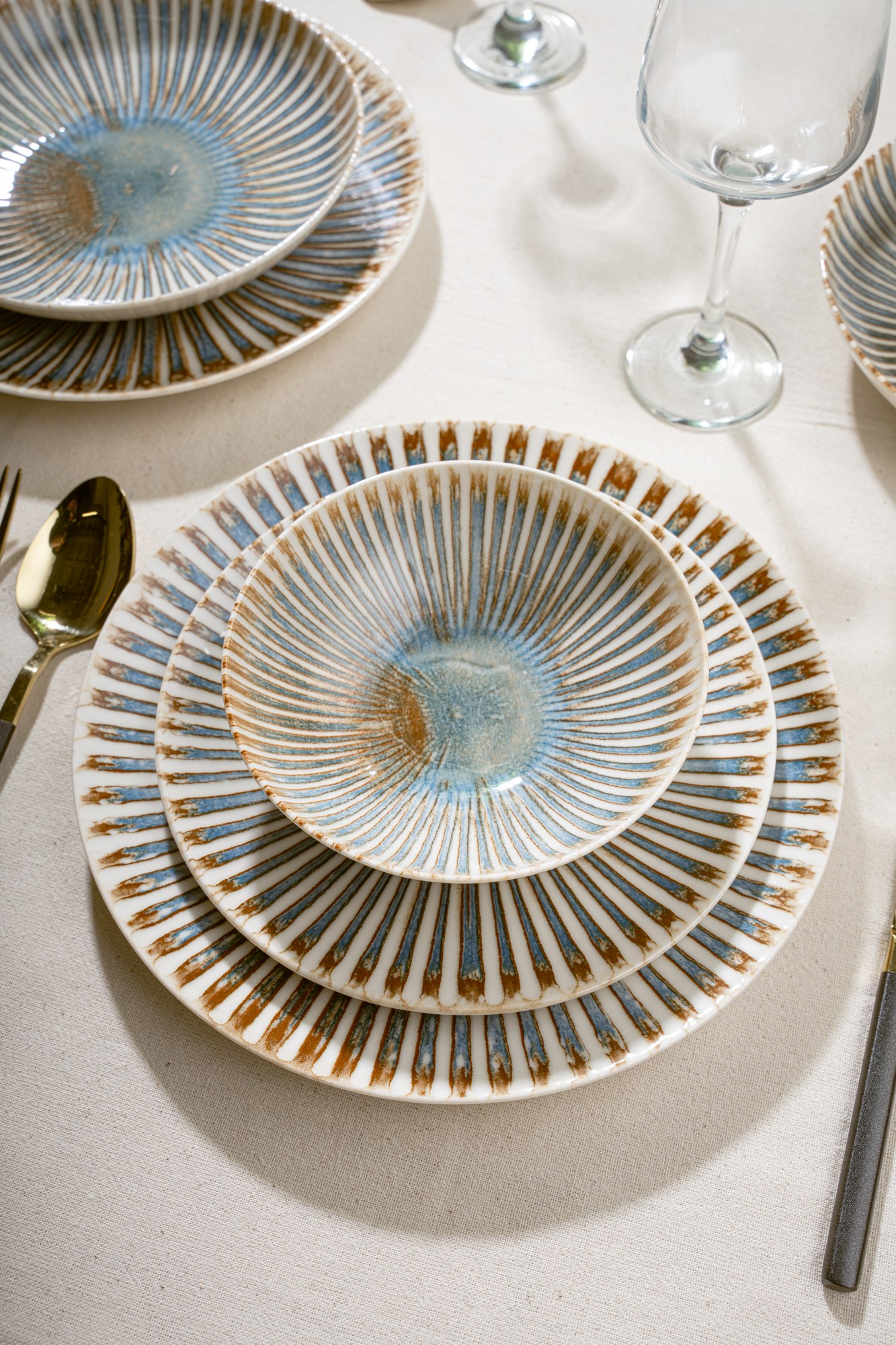 Dinner service 24-pcs. Porcelain Colorful