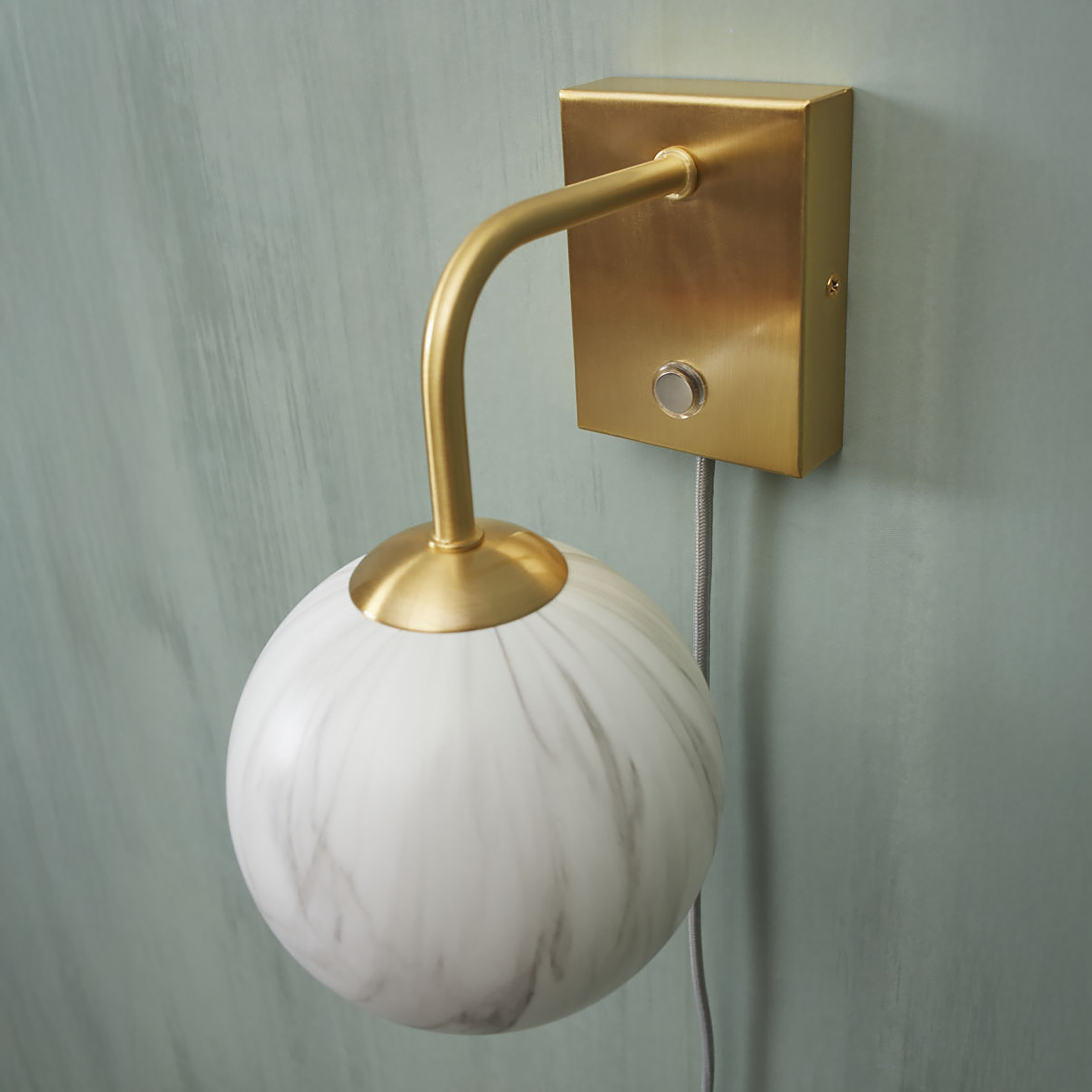 Wandleuchte Carrara Farbglas Grau / Gold 1-flammig