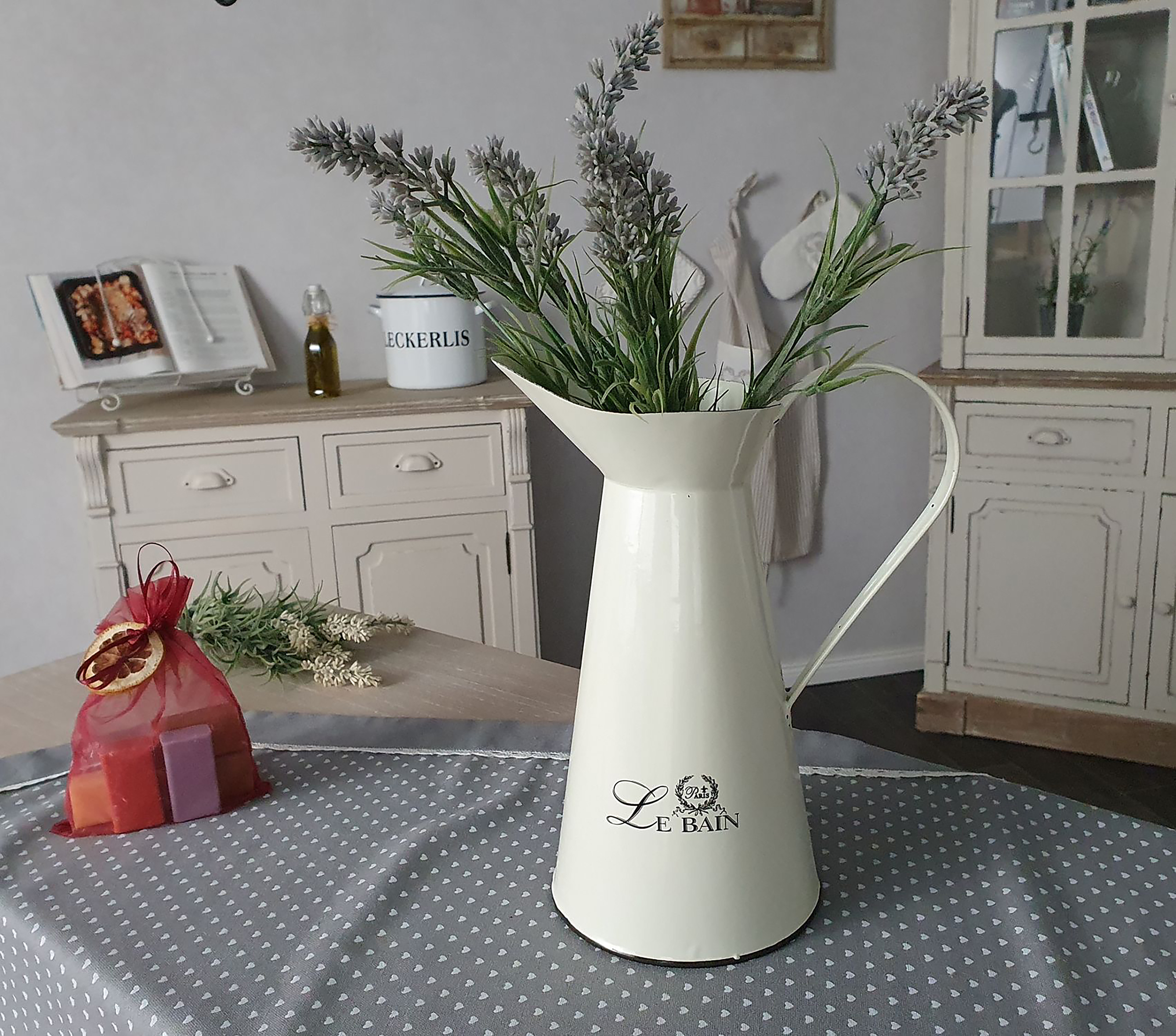 Krug Le Bain Emaille Creme