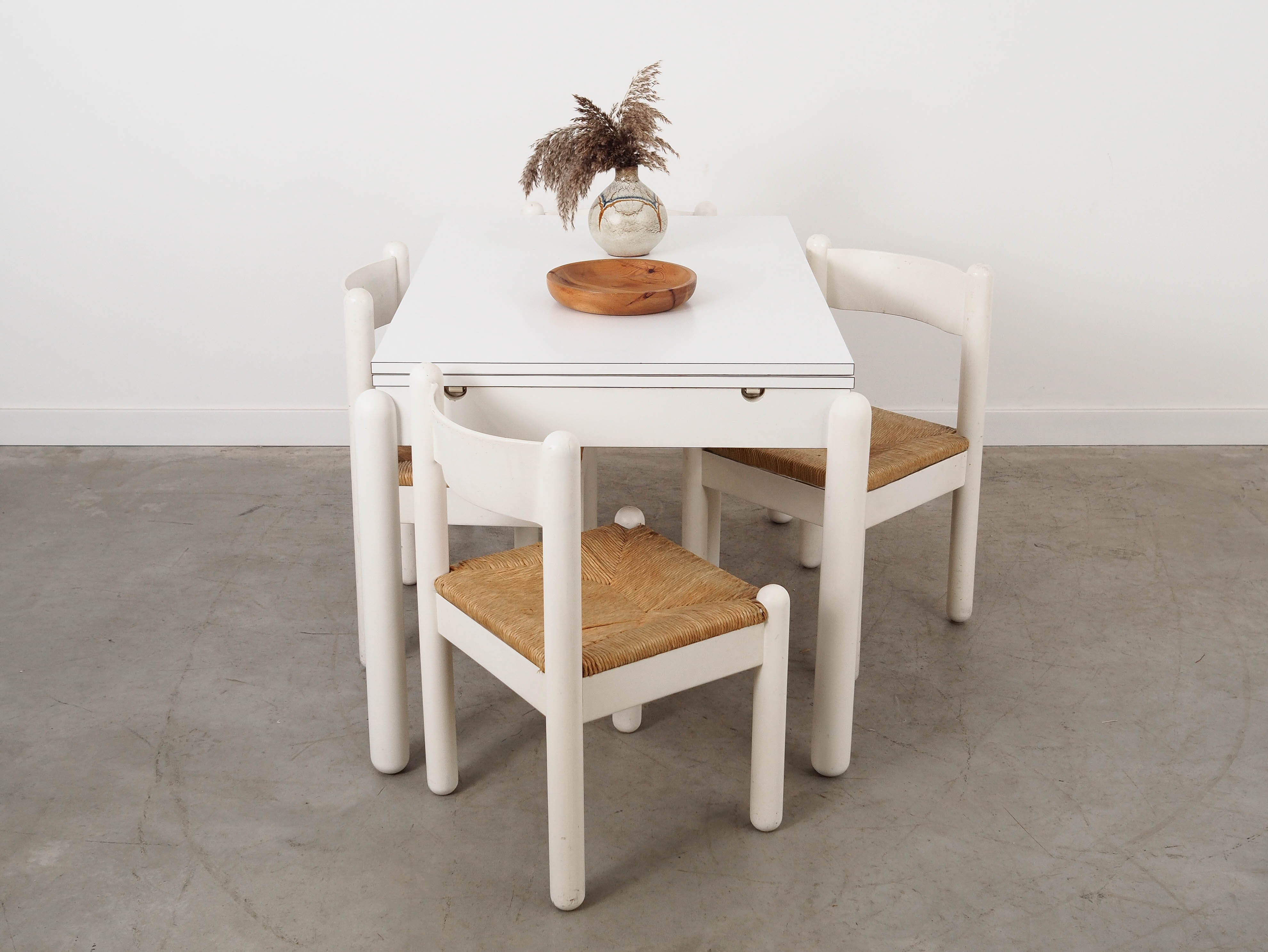 Extendable wooden table 1980s 179.5 x 85 cm