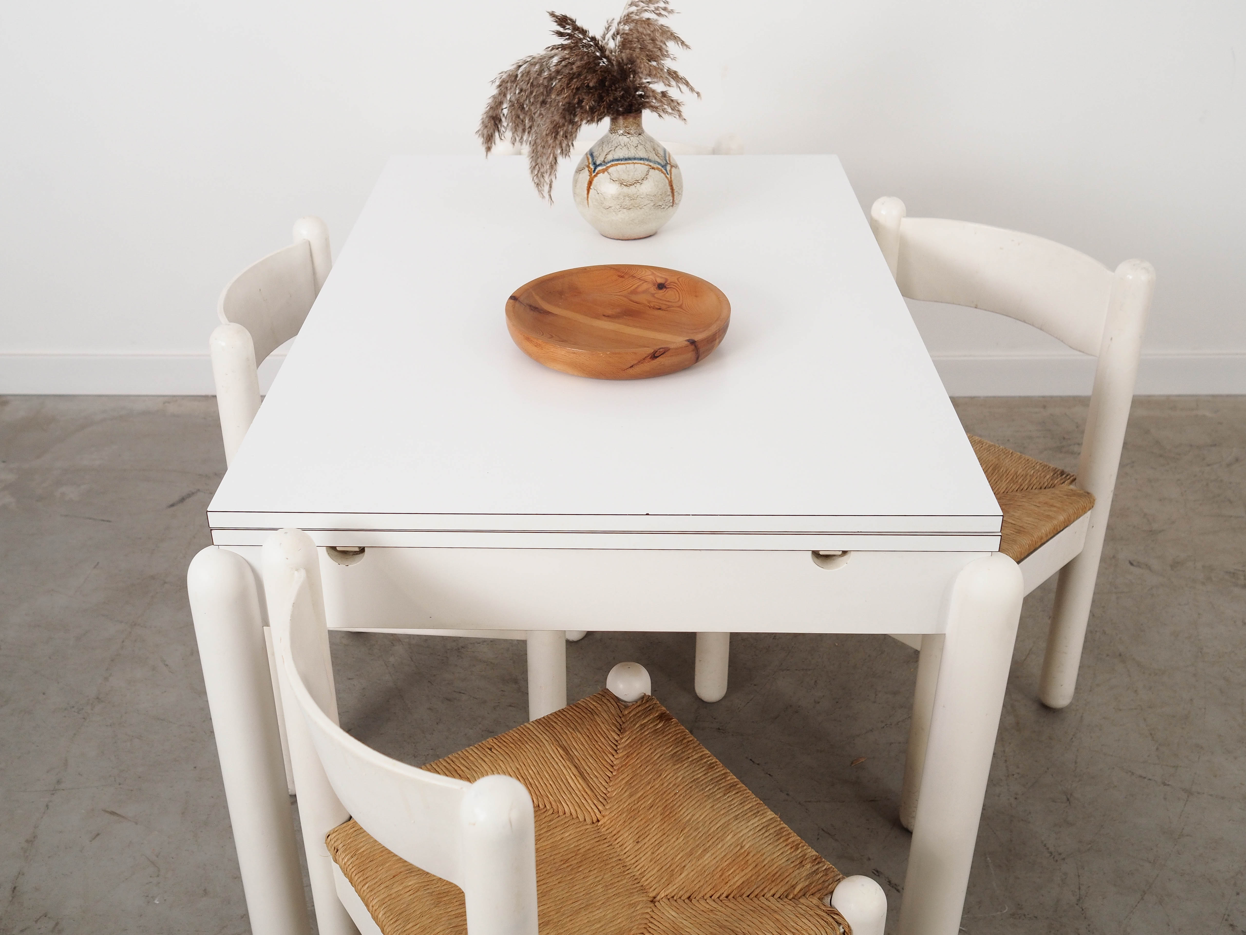 Extendable wooden table 1980s 179.5 x 85 cm