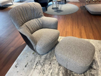 Walter Knoll Sessel Ishino Stoff Savannah Grau mit Hocker