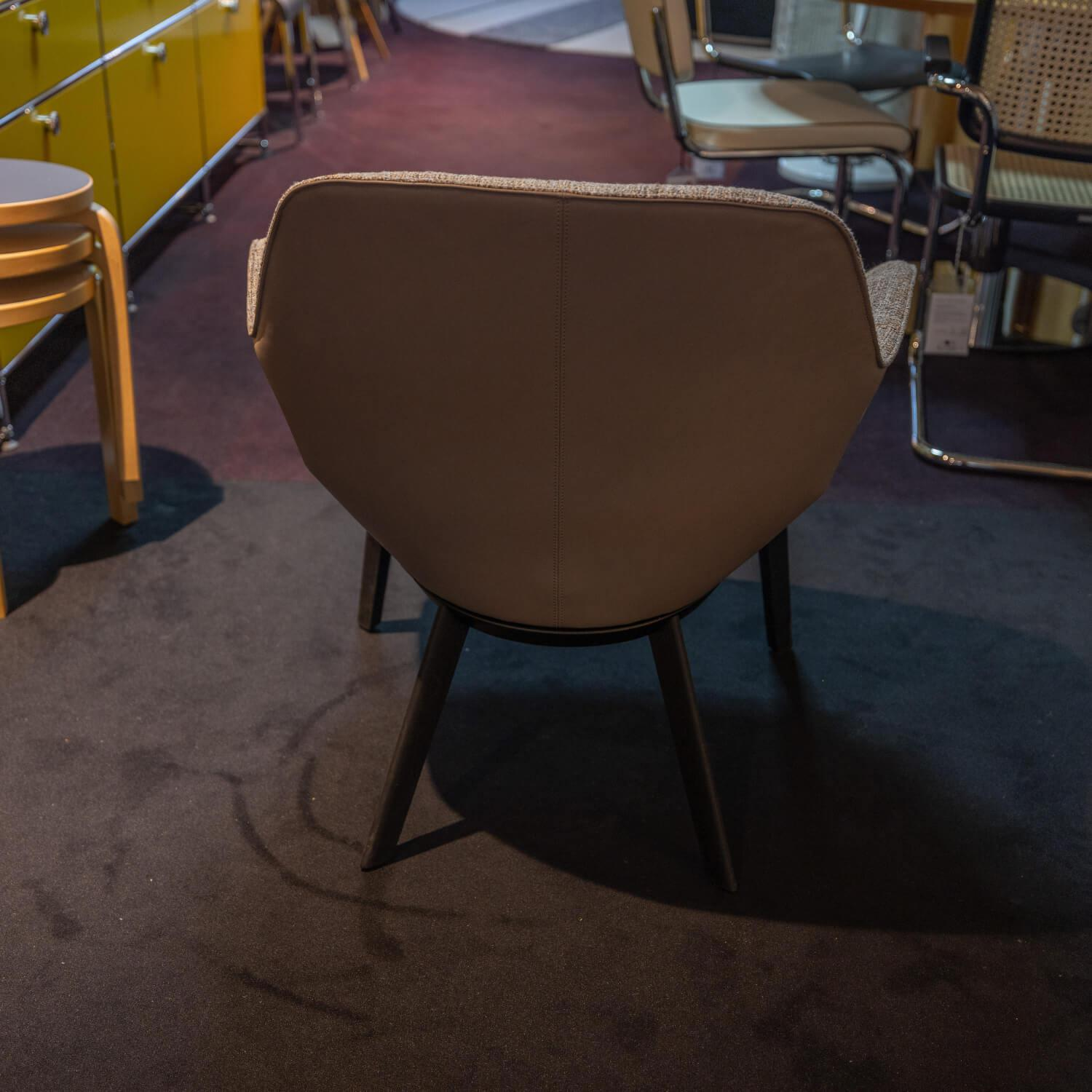 Walter Knoll Sheru Armchair Grey Fabric Oak