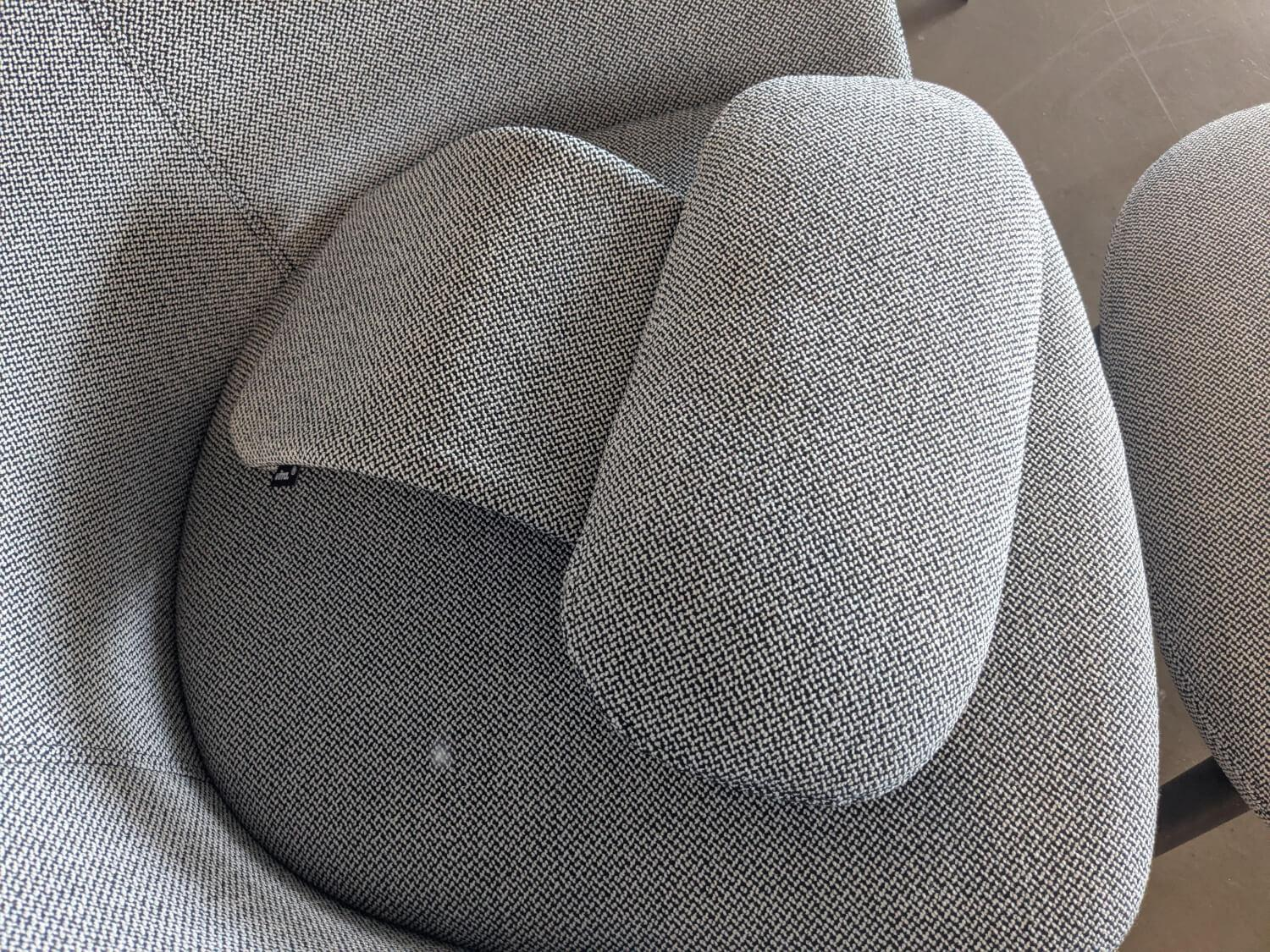 Vitra HAL Lounge Chair Stoff Credo Grau mit Hocker