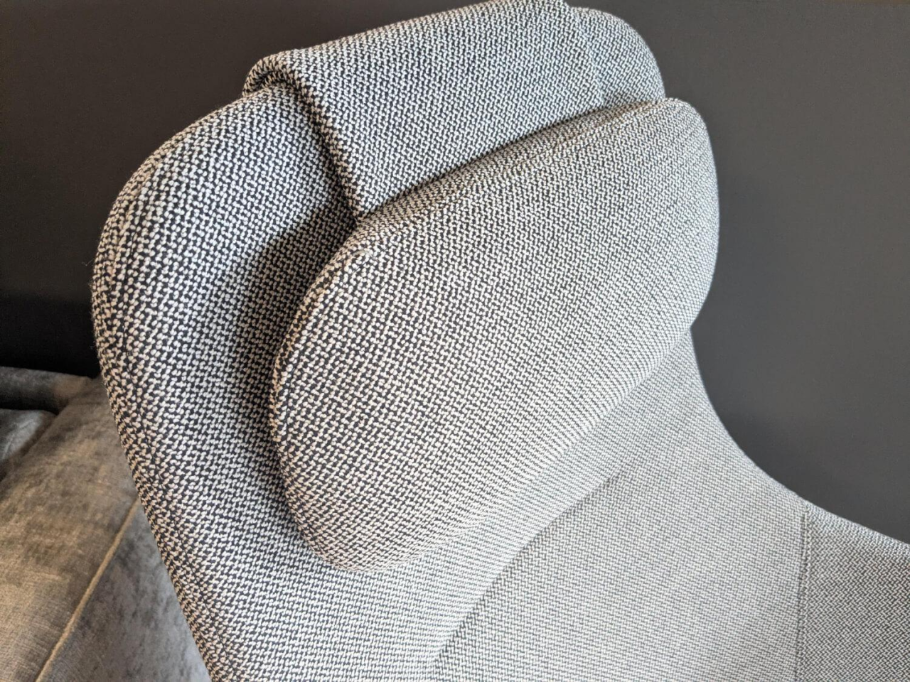 Vitra HAL Lounge Chair Stoff Credo Grau mit Hocker