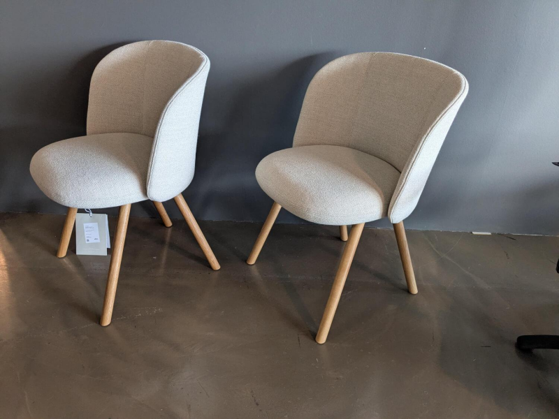 Vitra Mikado Seitenstuhl Stoff Beige Melange Eiche