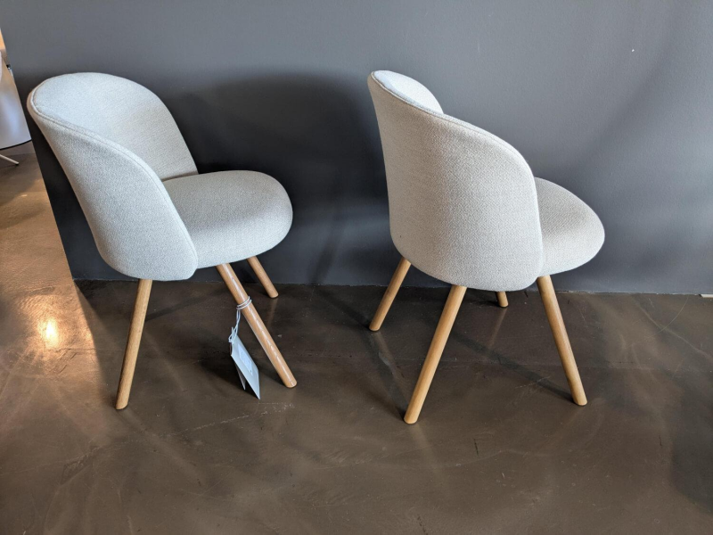 Vitra Mikado Seitenstuhl Stoff Beige Melange Eiche
