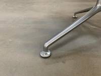 Schalensessel FK Leder Congress Rot Gestell Aluminium