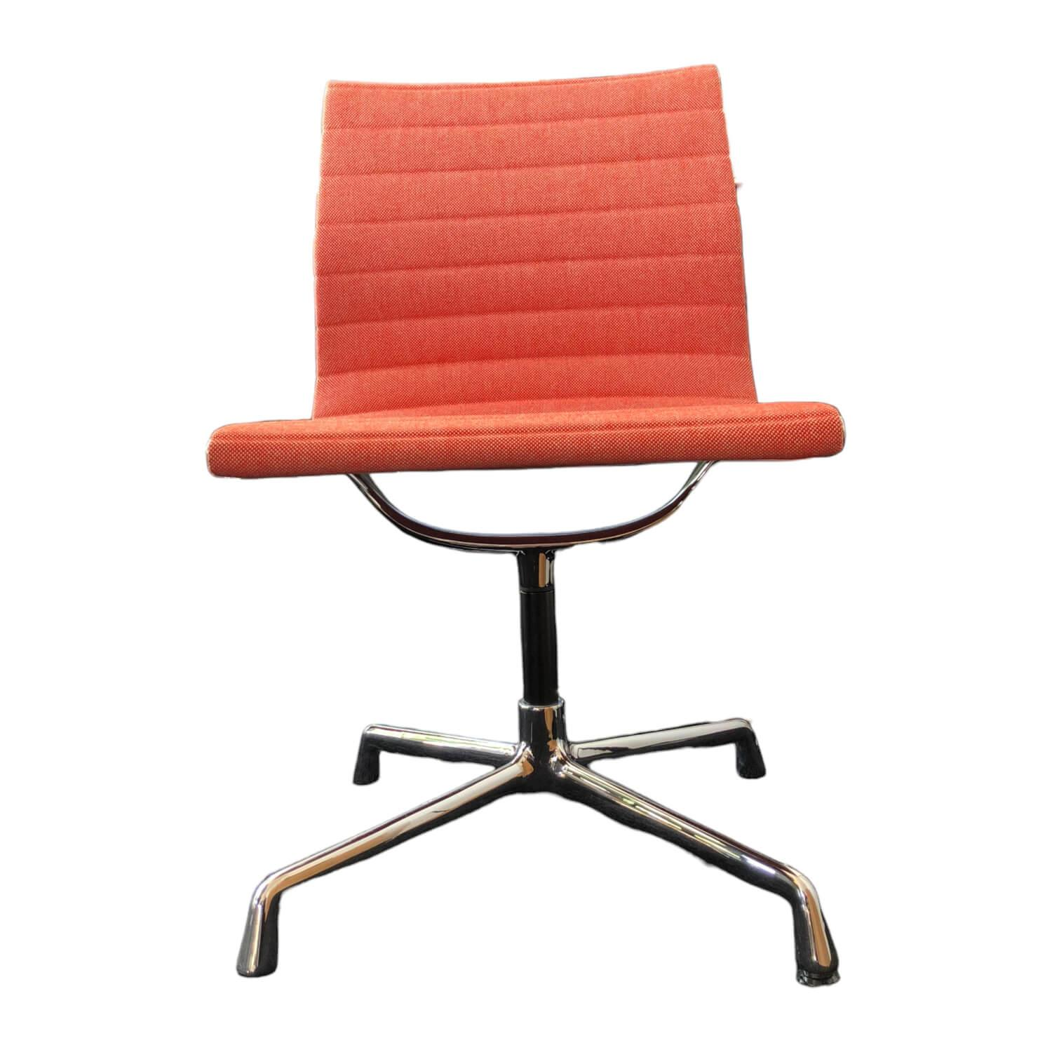 Vitra EA 101 Stuhl Aluminium Mohnrot Elfenbein