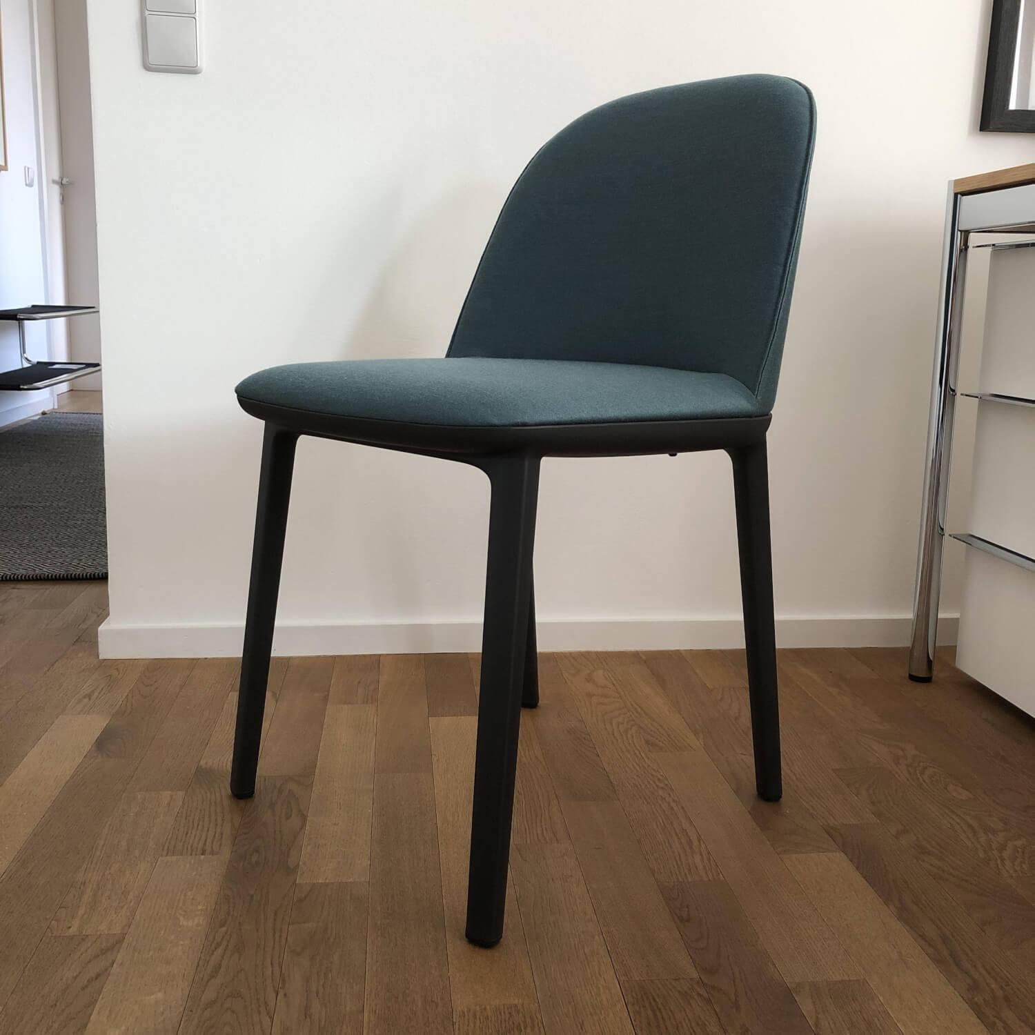 Vitra Softshell Side Chair Stoff Aura Stahlblau