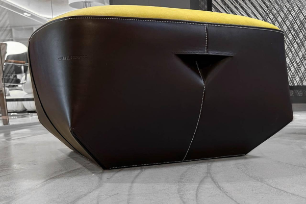 Hocker Isanka Sitz Stoff Harald Gelb Korpus Kaffee Braun