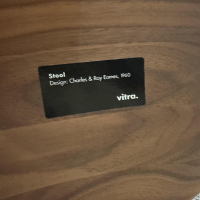 Hocker Vitra Schemel Nussbaum Massiv Gedrehselt