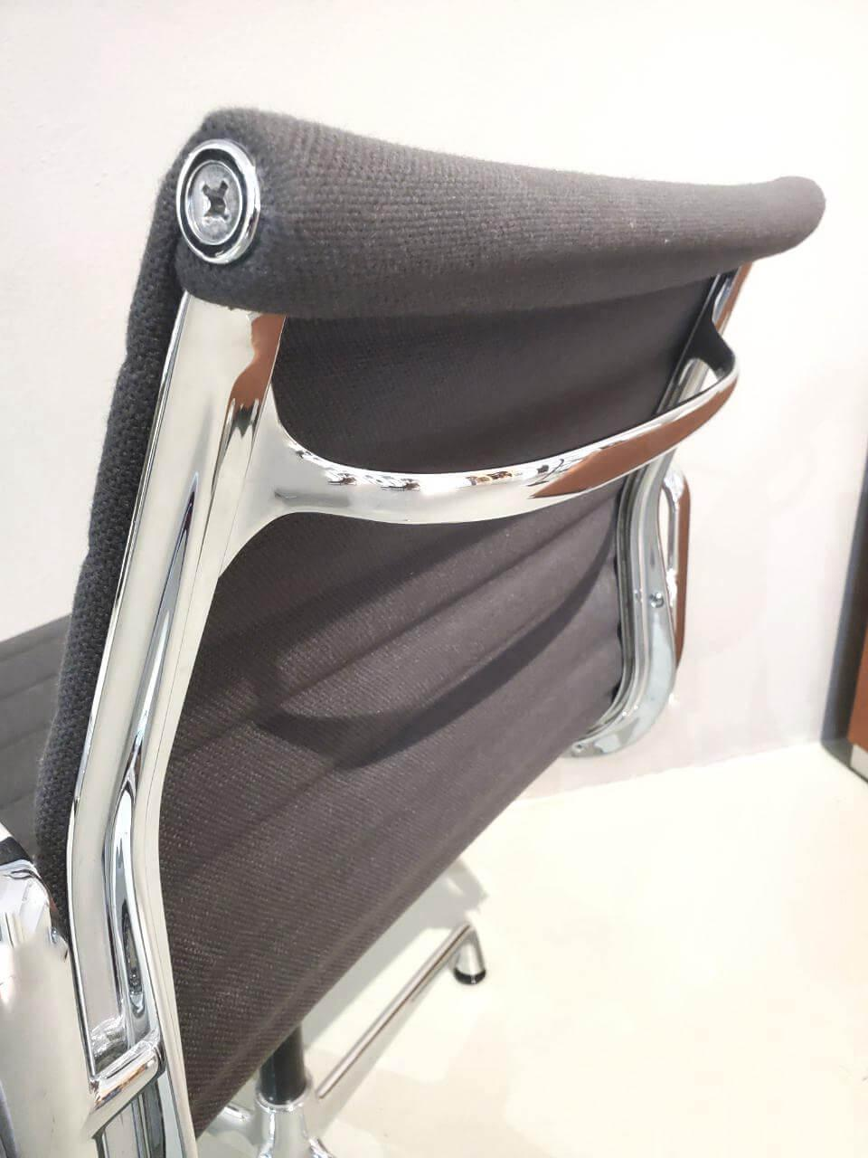 Vitra Stuhl Aluminium EA 108 Stoff Schwarz