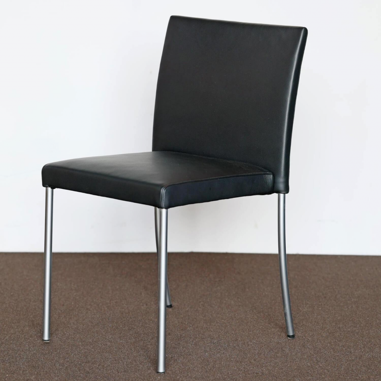 Walter Knoll Jason Lite 1700 Leather Chair Black Steel Frame