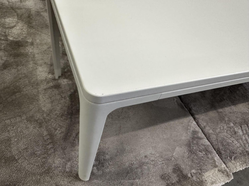 Vitra Plate Couchtisch MDF Weiß Pulverbeschicht