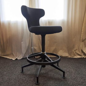 Vitra Pivot Barhocker Stoff Schwarz Aluminium poliert