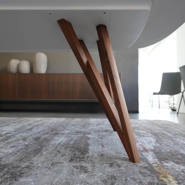 Tisch Seito Quarzstein Weiß Gestell Holz Nussbaum
