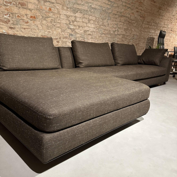 Tama Living Ecksofa Stoff B&B Spora Braun Kufen Eiche