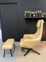 Vitra Repos Armchair Natural Leather Caramel with Ottoman
