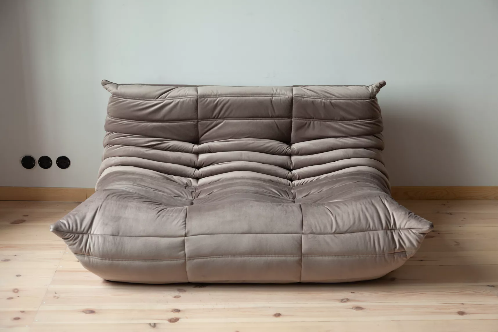 Togo Sofa 2-Seater Velvet Warm Grey
