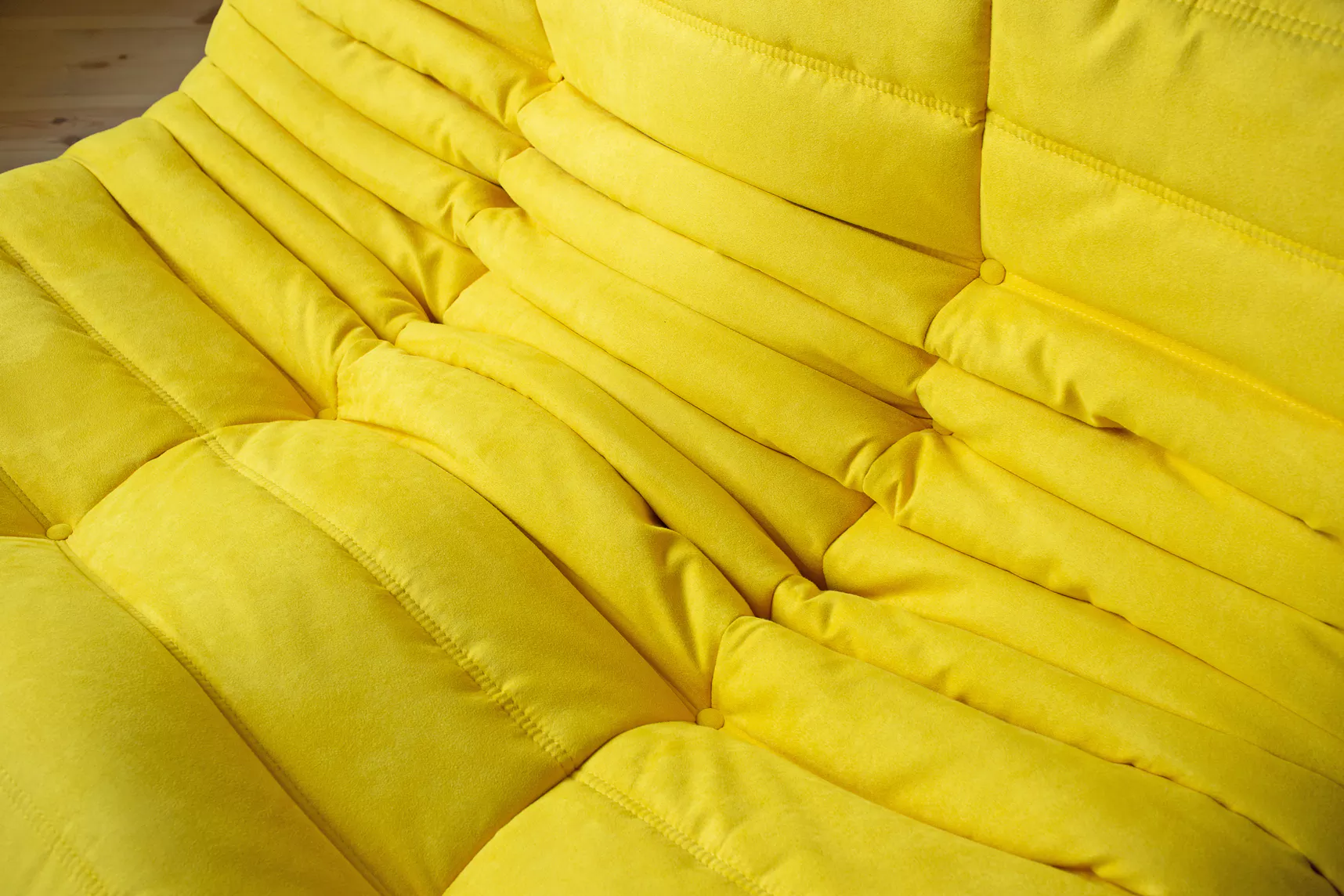 Togo Sofa 2-seater textile lemon yellow