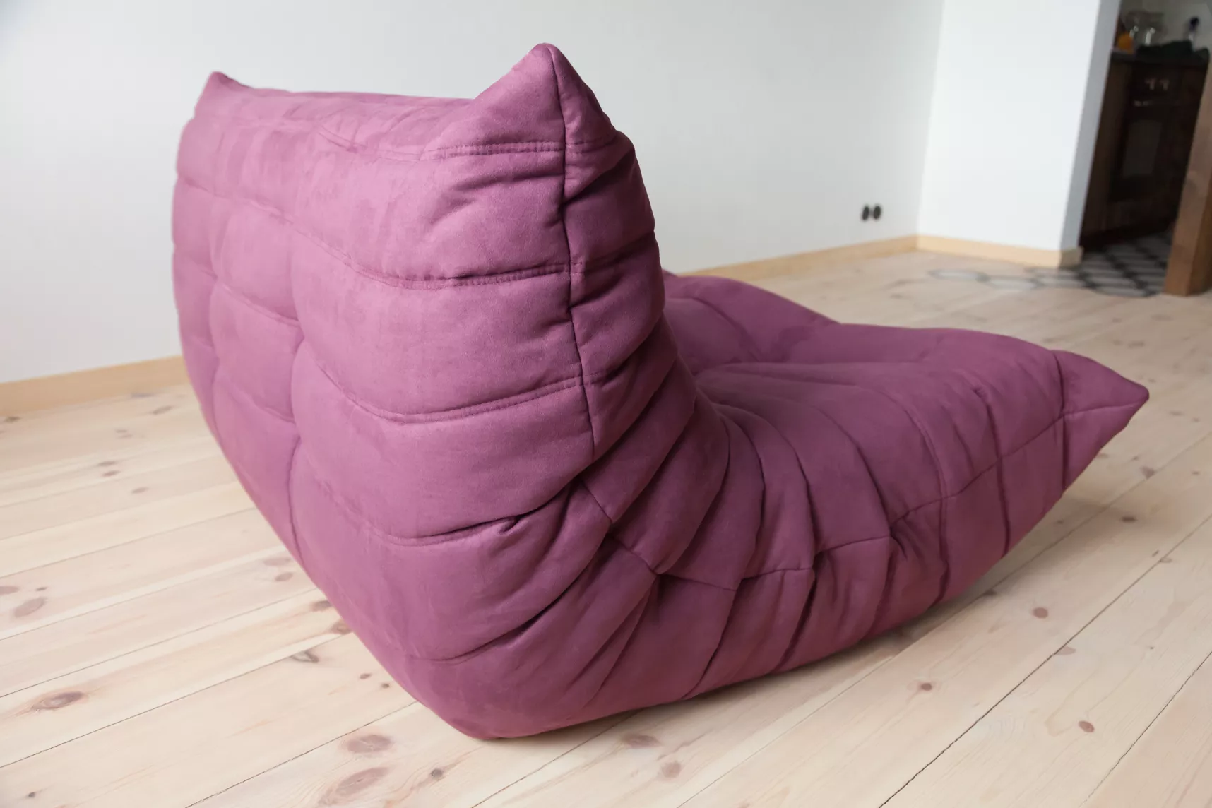 Togo Sofa 2-seater Textile Aubergine