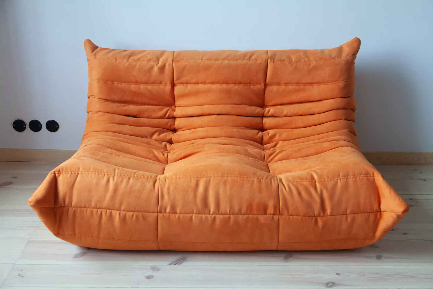 Togo Sofa 2-seater textile orange