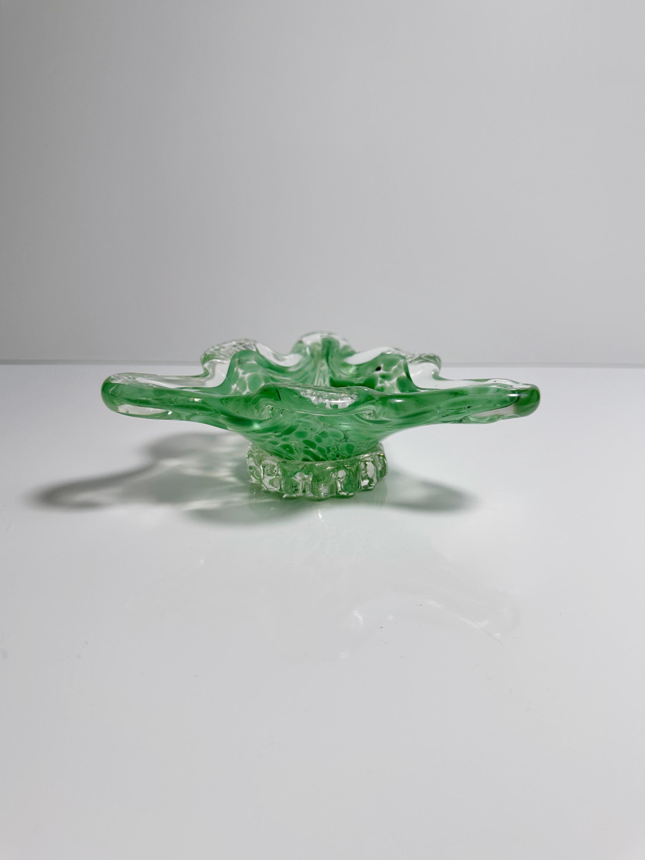 Vintage italienischer Glas-Aschenbecher in Pastellgrün