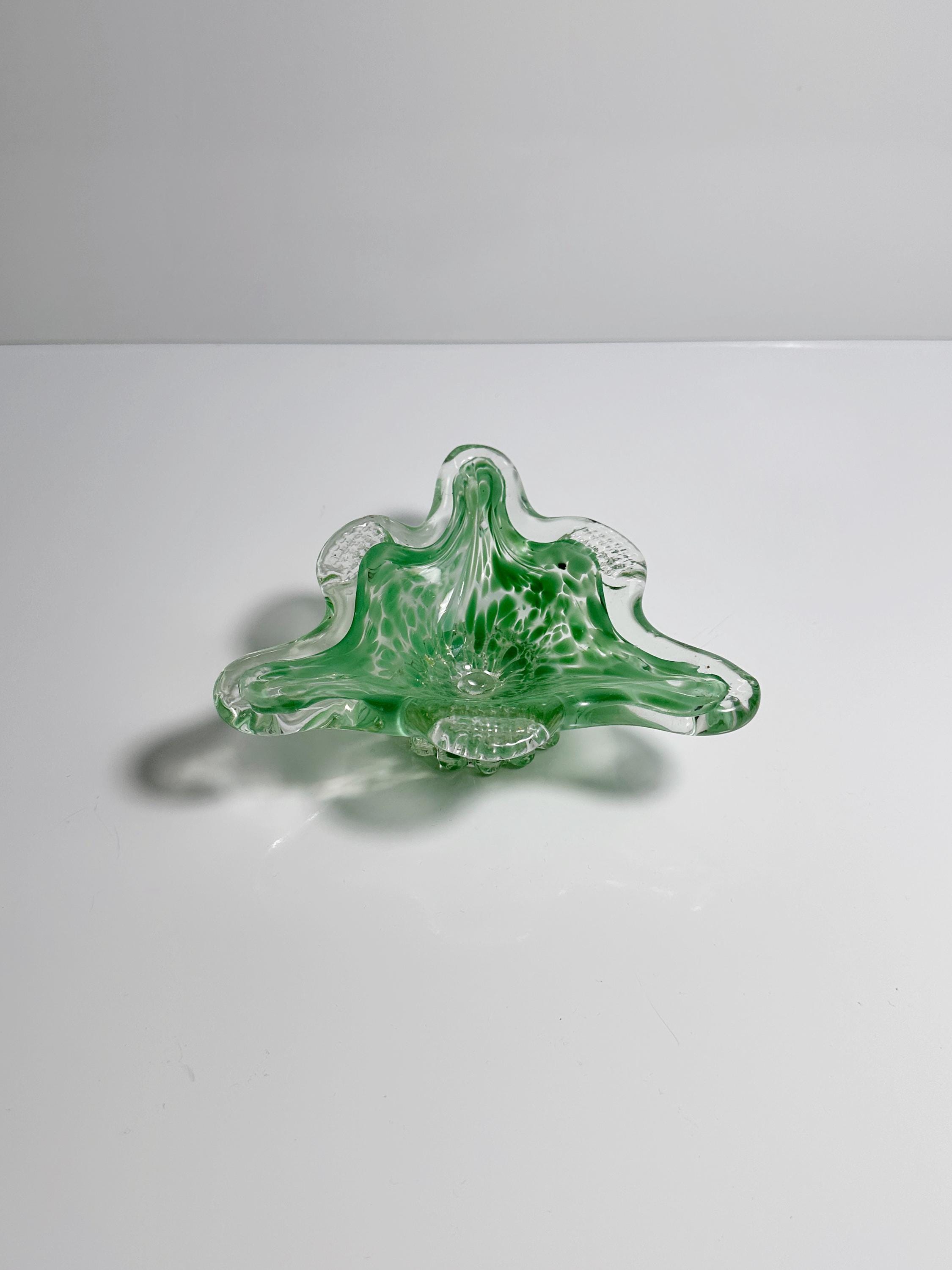 Vintage italienischer Glas-Aschenbecher in Pastellgrün