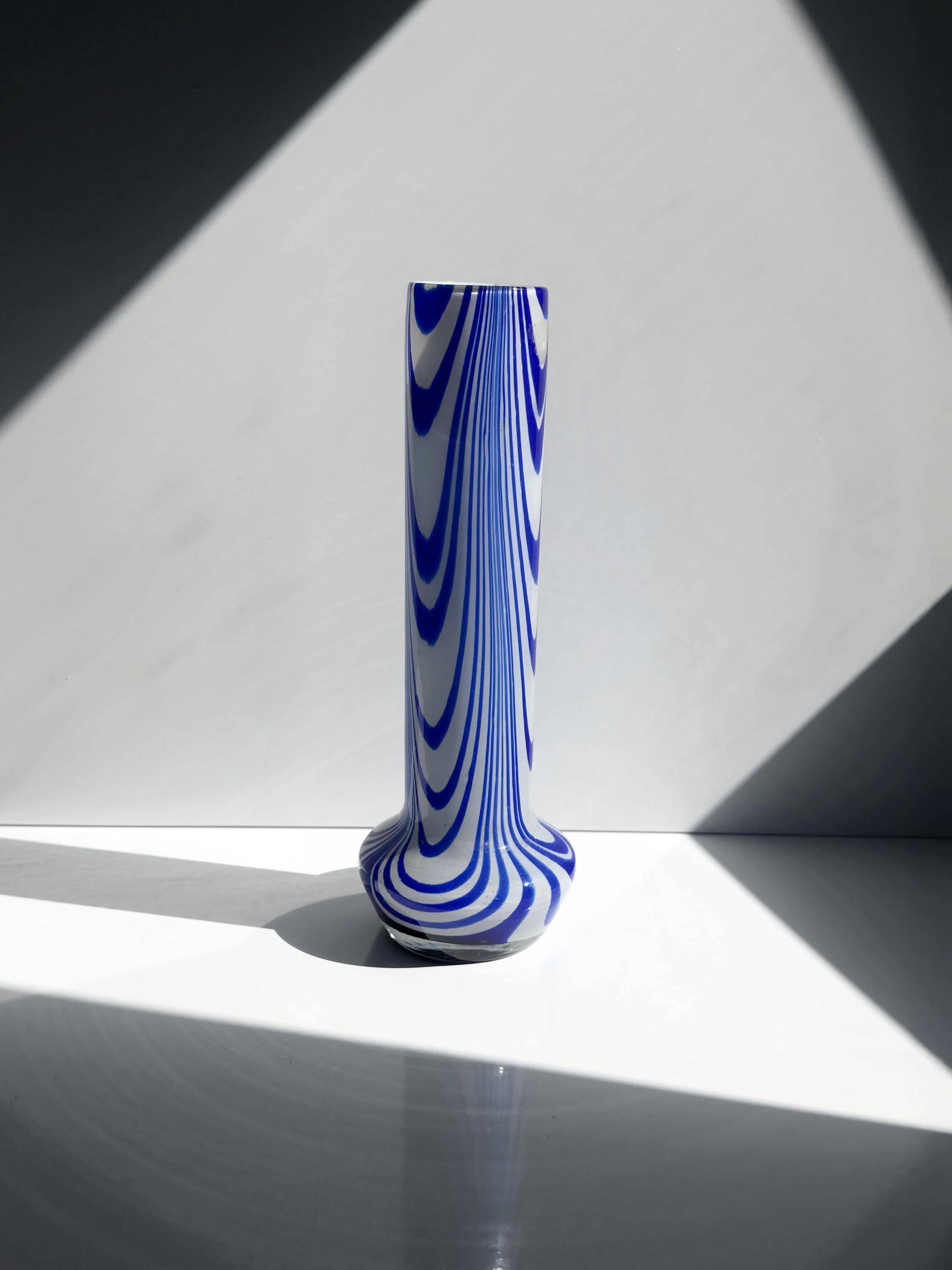 Carlo Moretti Vintage Vase aus blau-weißem Glas