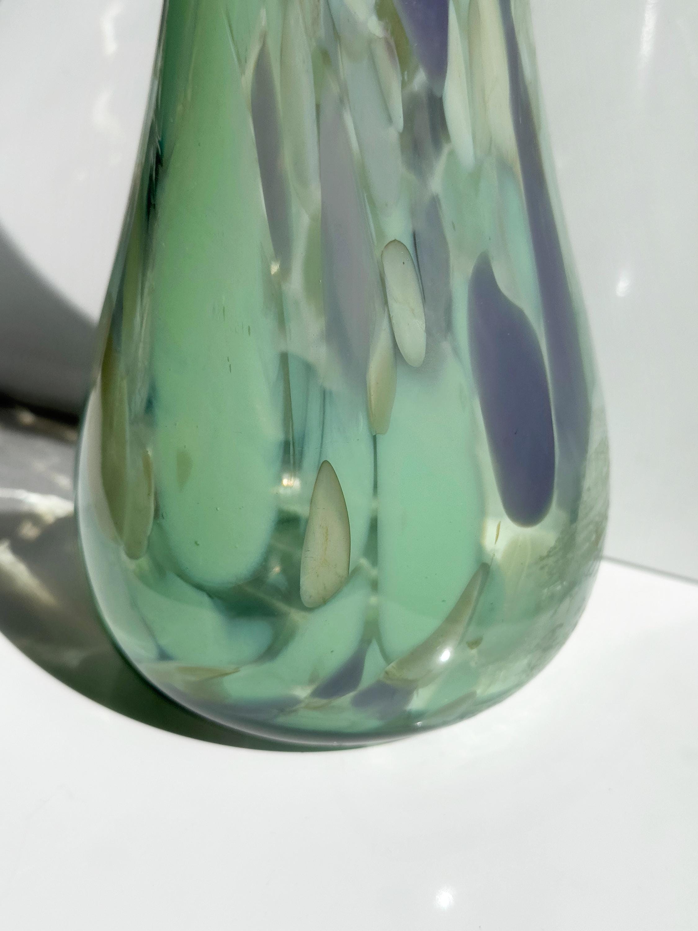 Vintage Art Glass Vase in Hellgrün