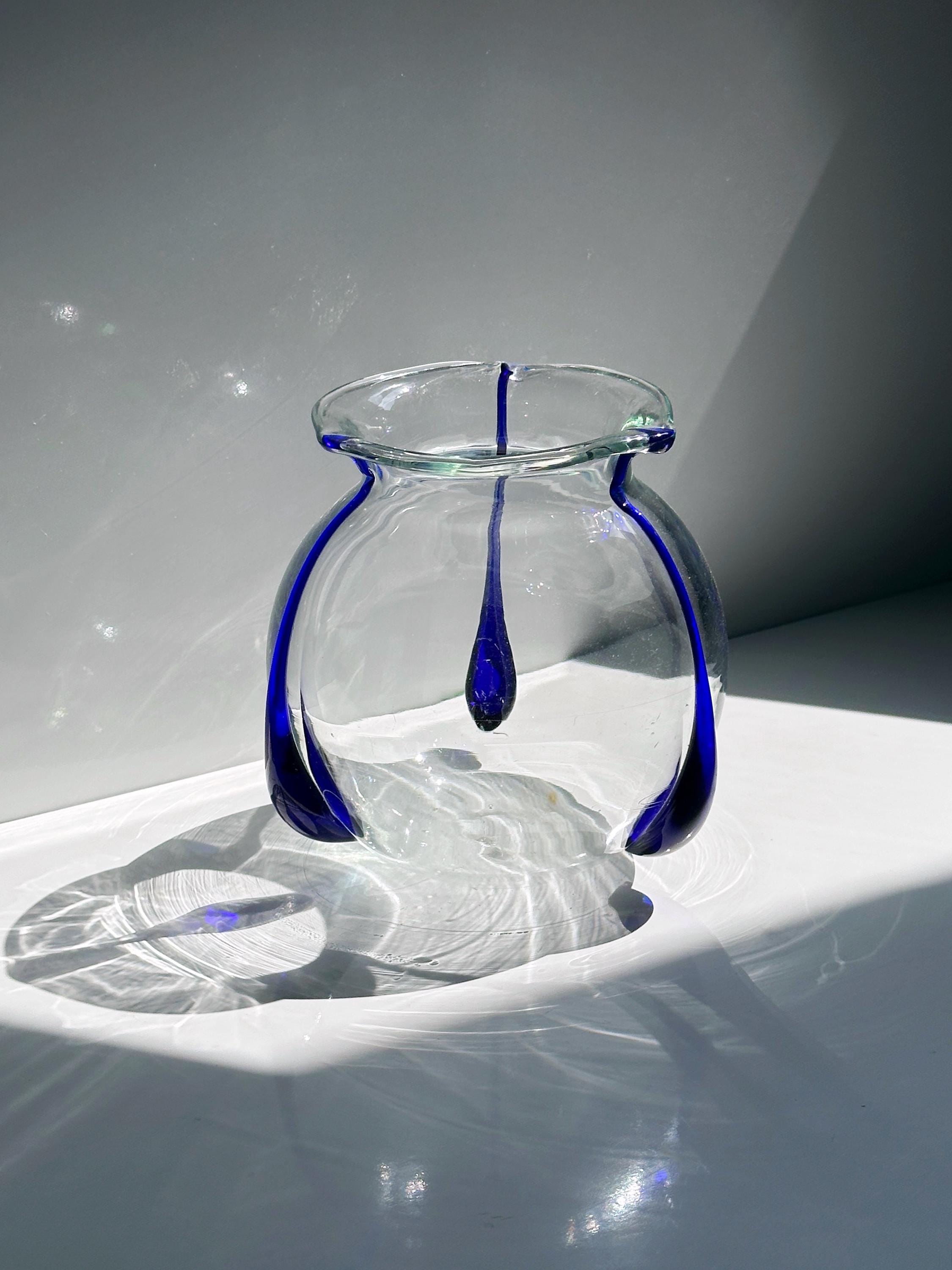 Freiherr von Poschinger Jugendstil Glasvase in Kobaltblau