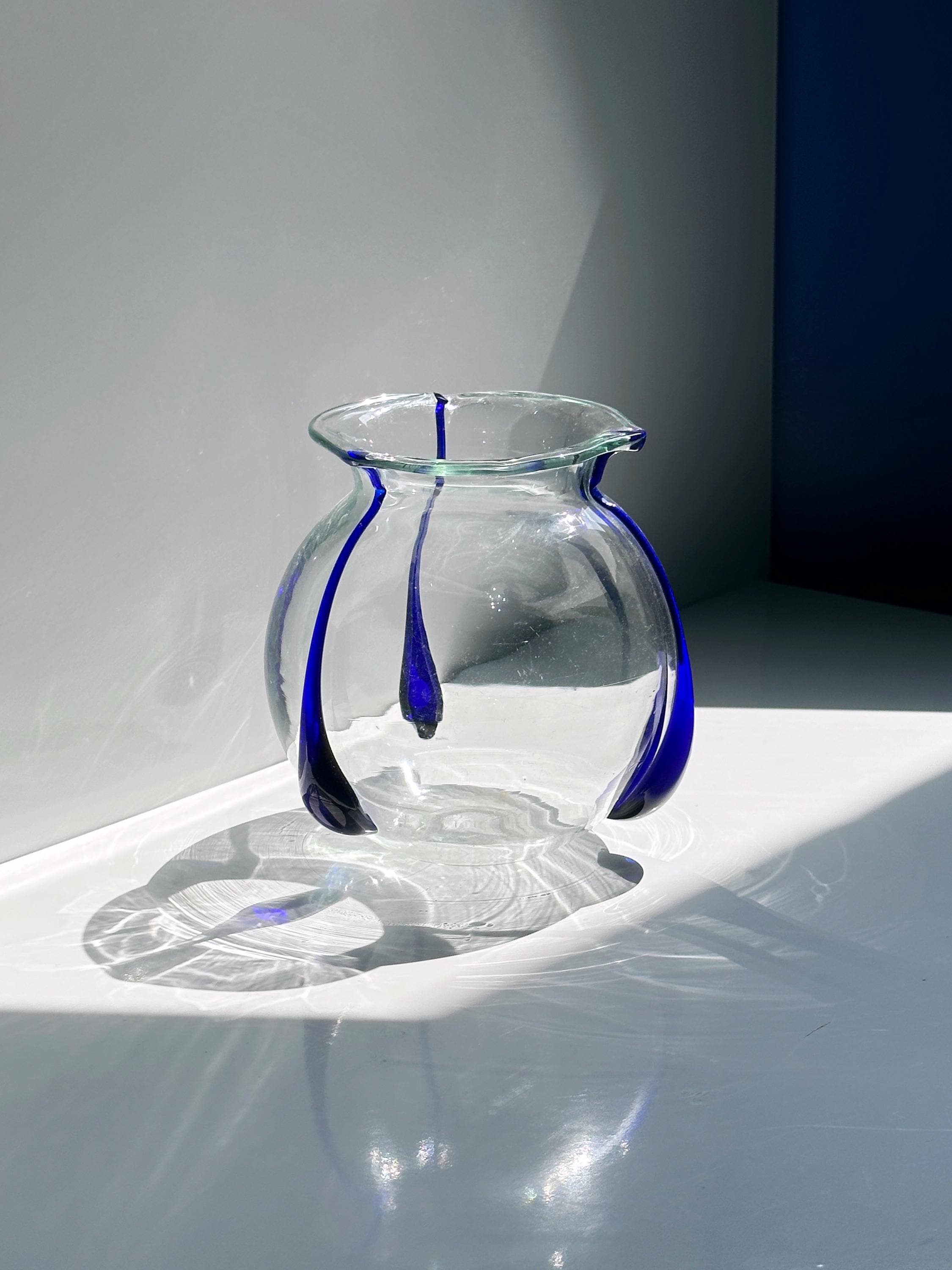 Freiherr von Poschinger Jugendstil Glasvase in Kobaltblau