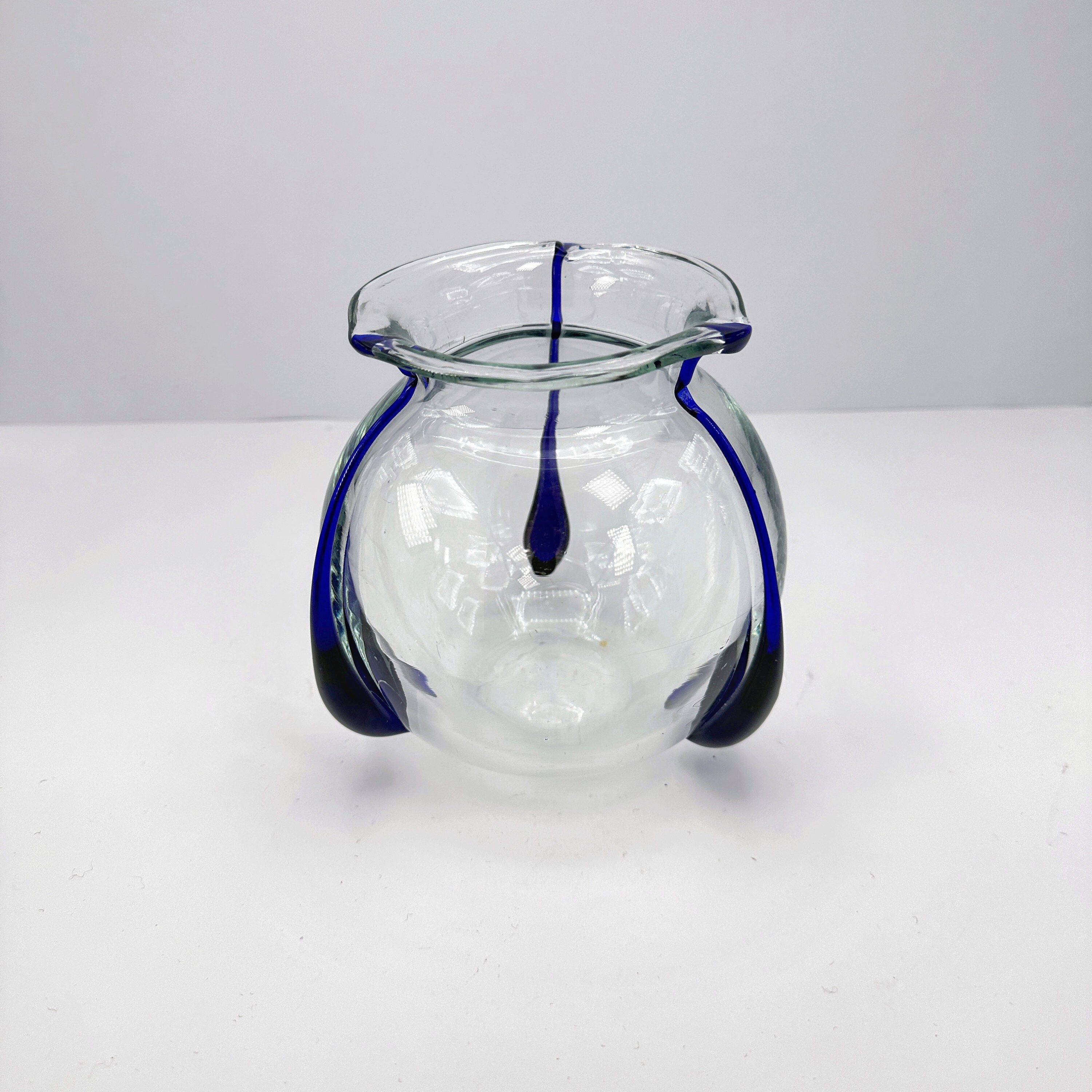 Freiherr von Poschinger Jugendstil Glasvase in Kobaltblau