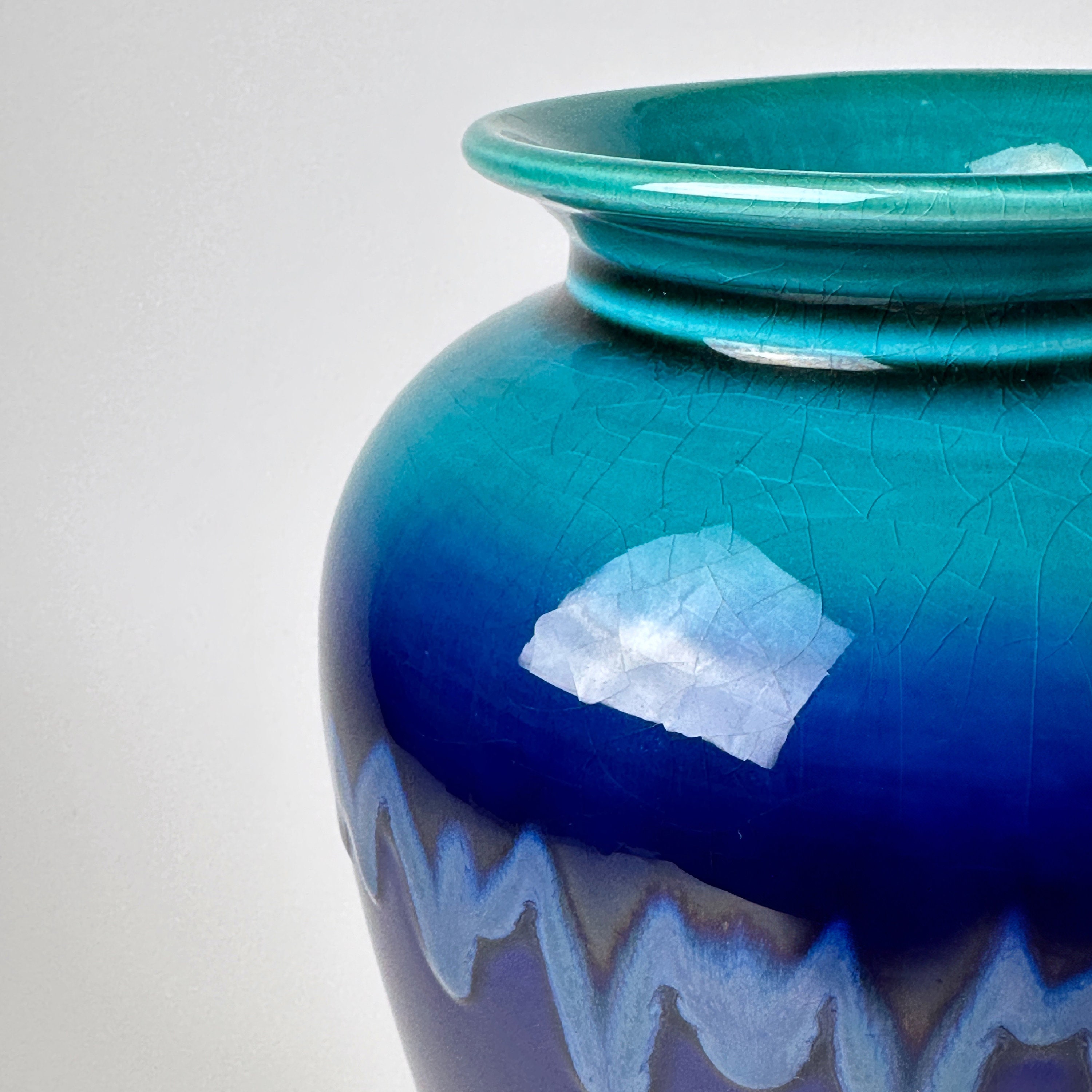 Portugiesische Keramikvase in Kobaltblau und Türkis