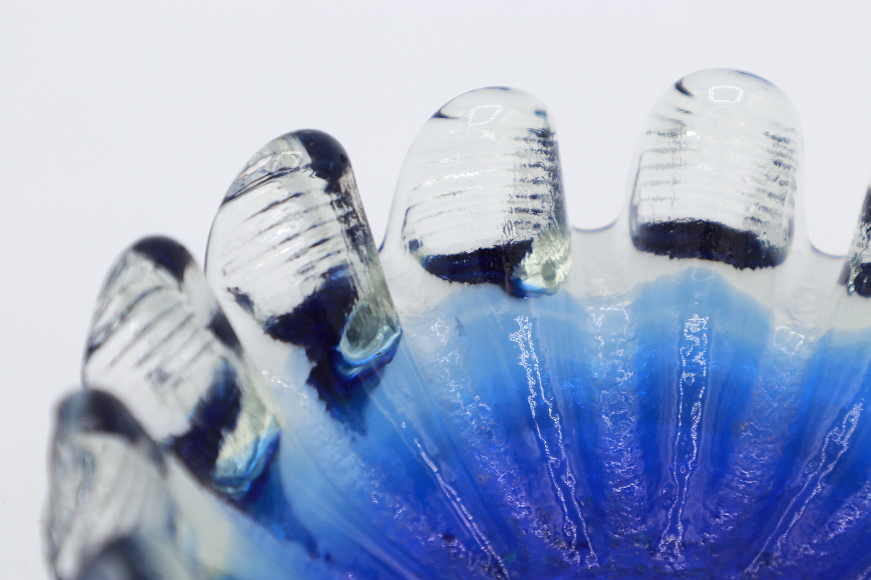 Vintage kobaltblaue Glasschale in Muschelform