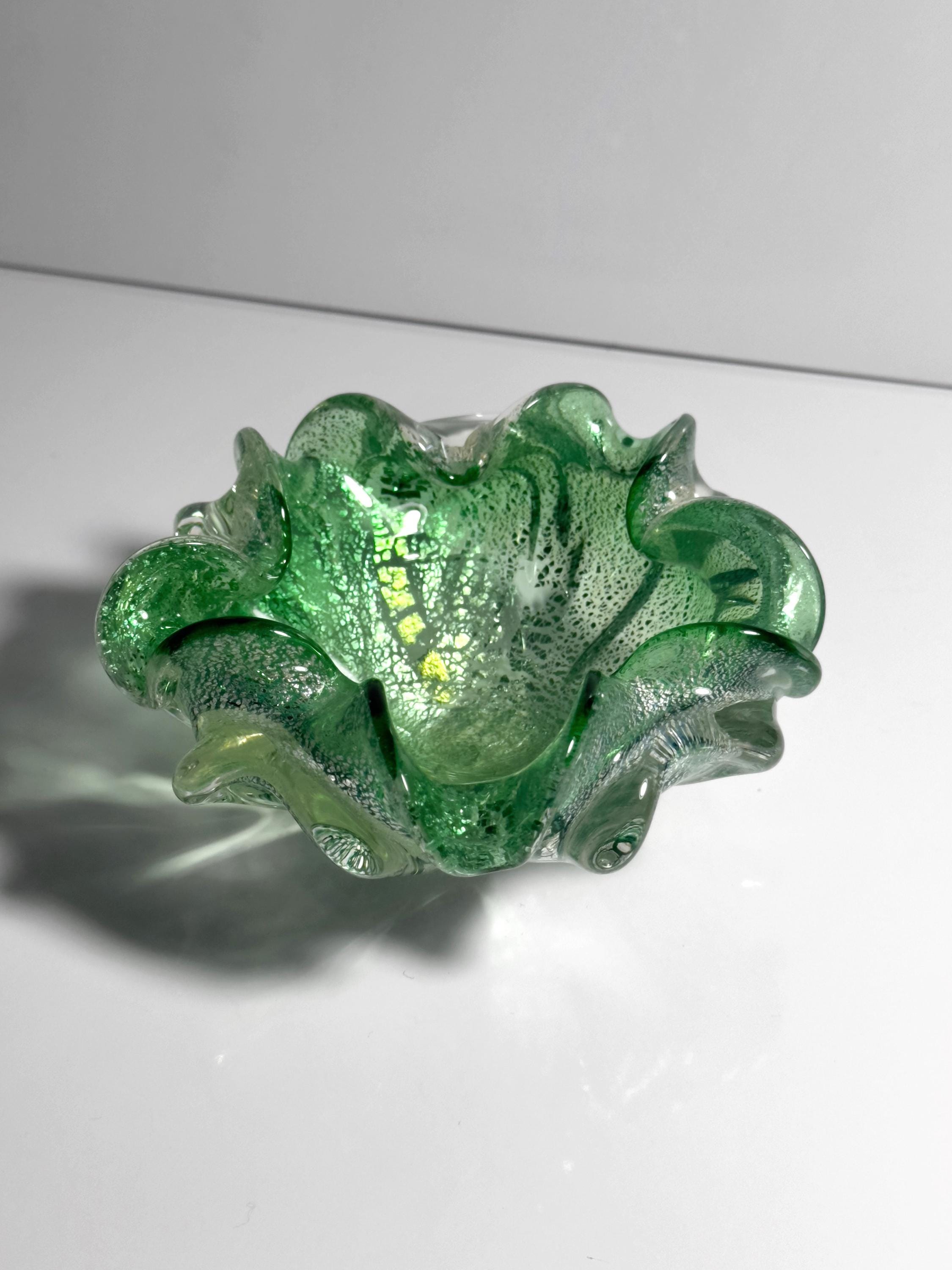 Vintage Murano Glasschale in Mintgrün mit Silberdekor