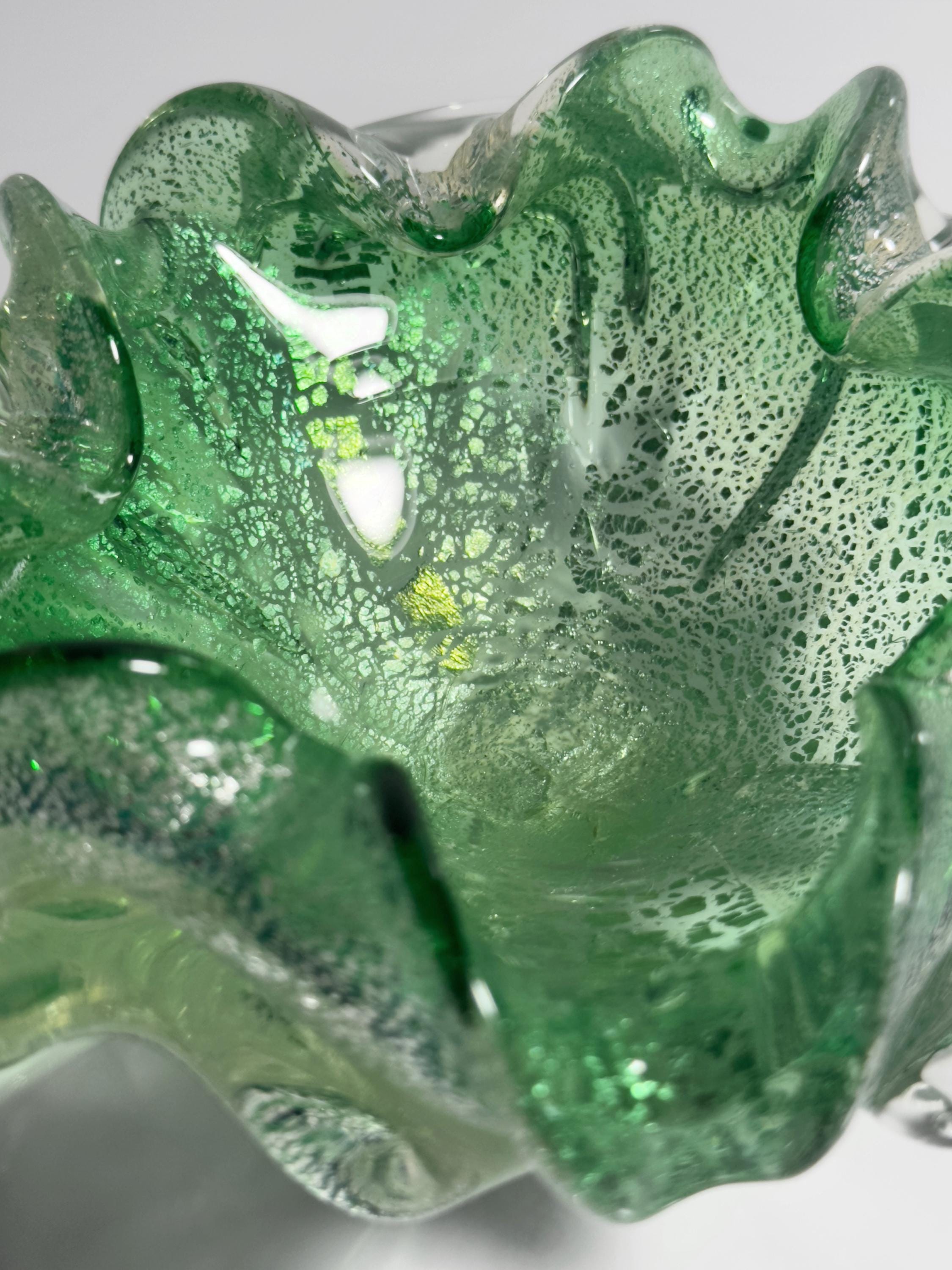 Vintage Murano Glasschale in Mintgrün mit Silberdekor