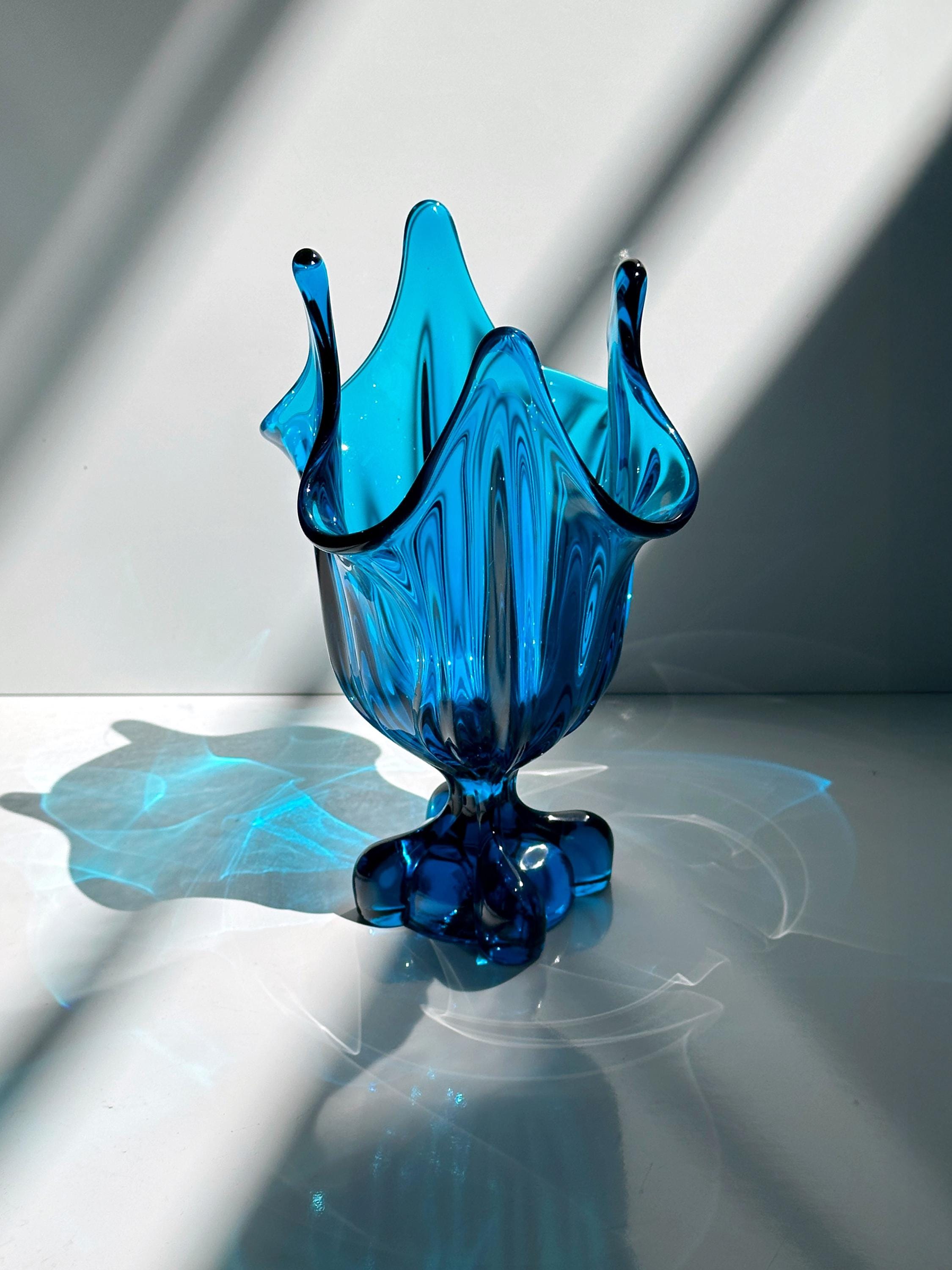 Viking Glass Epic Four Square Vase Modell 1475 in Blau