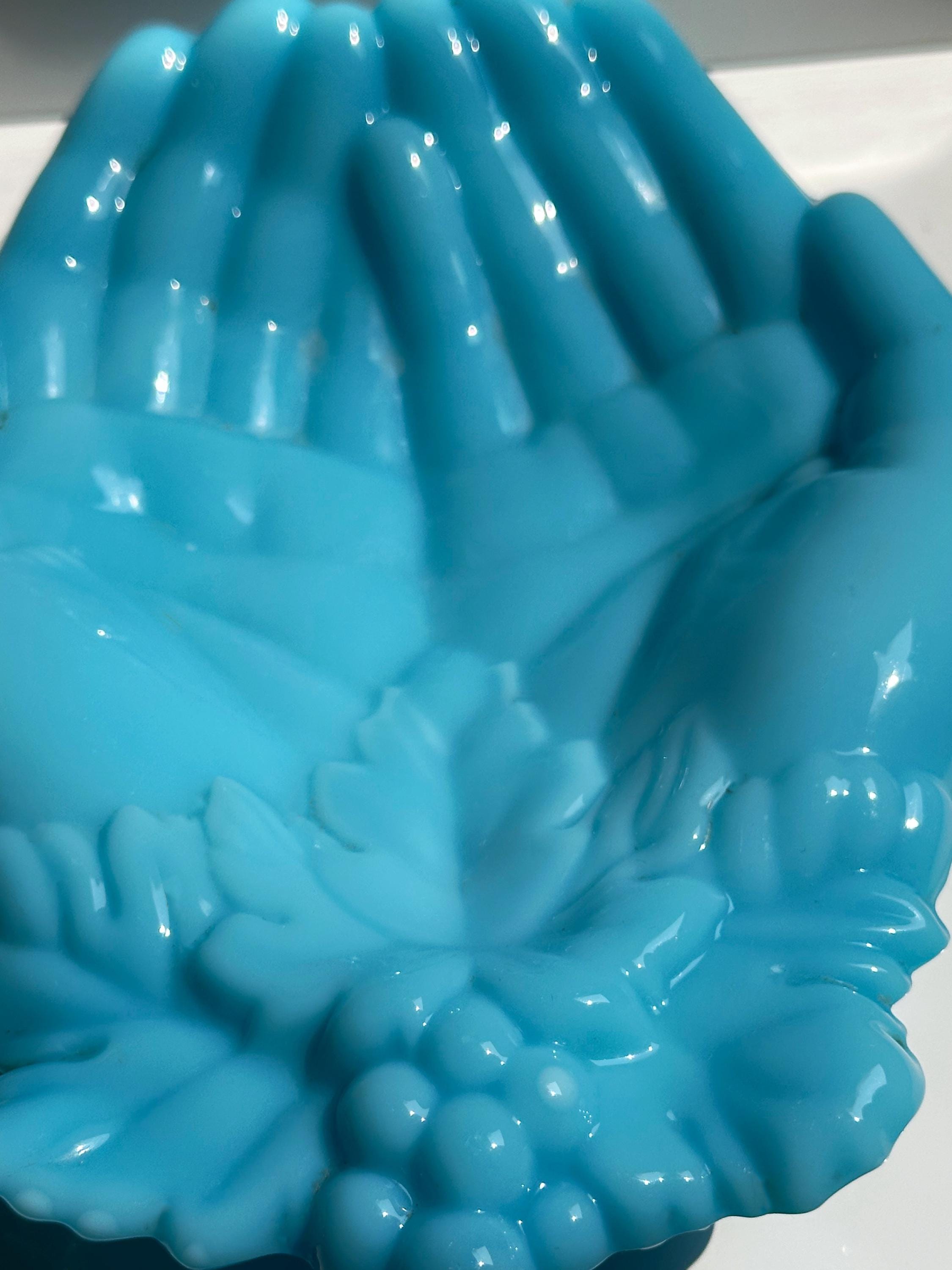 Vallérysthal Jugendstil Vide-Poche aus hellblauem Opalglas