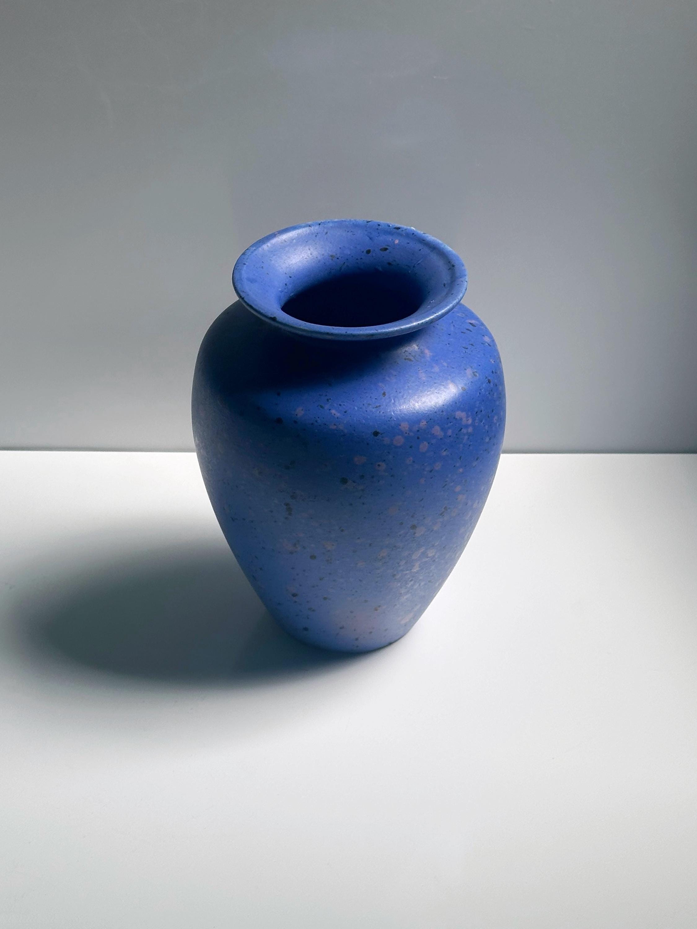 MF Design Keramikvase in Blau mit Sprenkeln