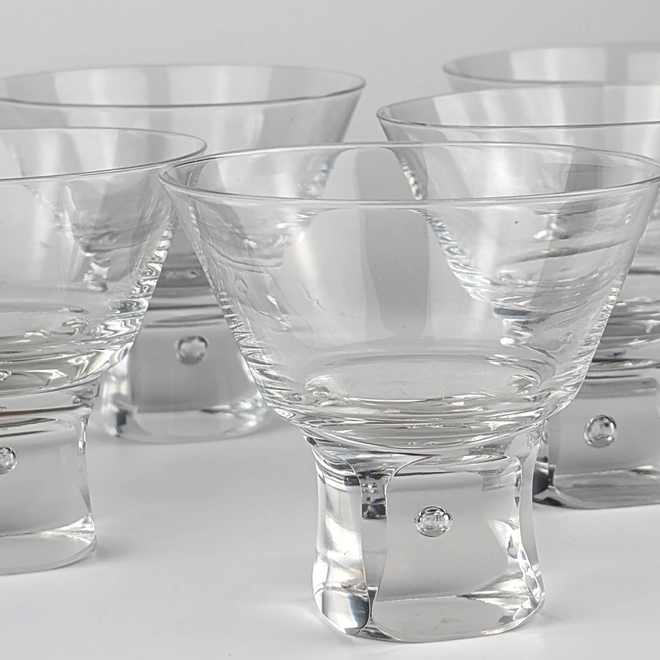 5 Vintage Kristallglas Dessertschalen mit Bubble-Fuß